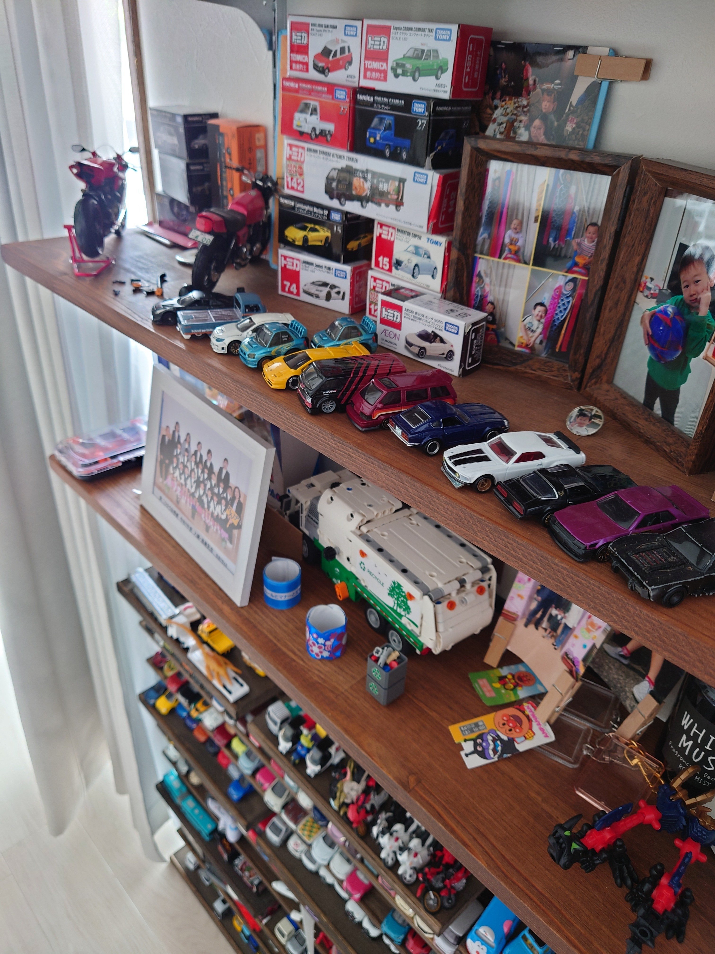 父ちゃん手作りのトミカ収納｜kimihaha