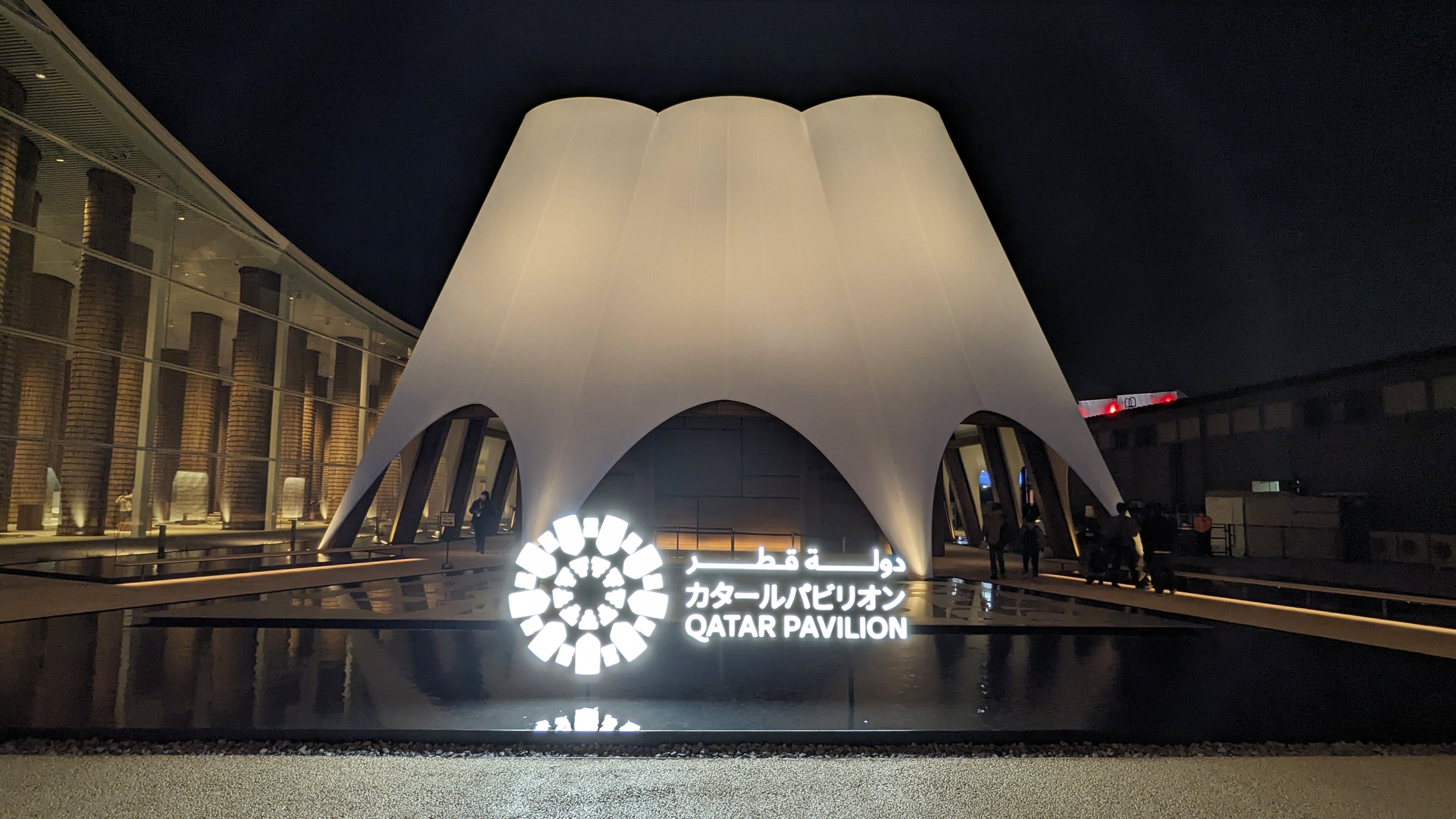 万博建築3：重いものを軽く、厚いものを薄く〜隈研吾がカタール館で