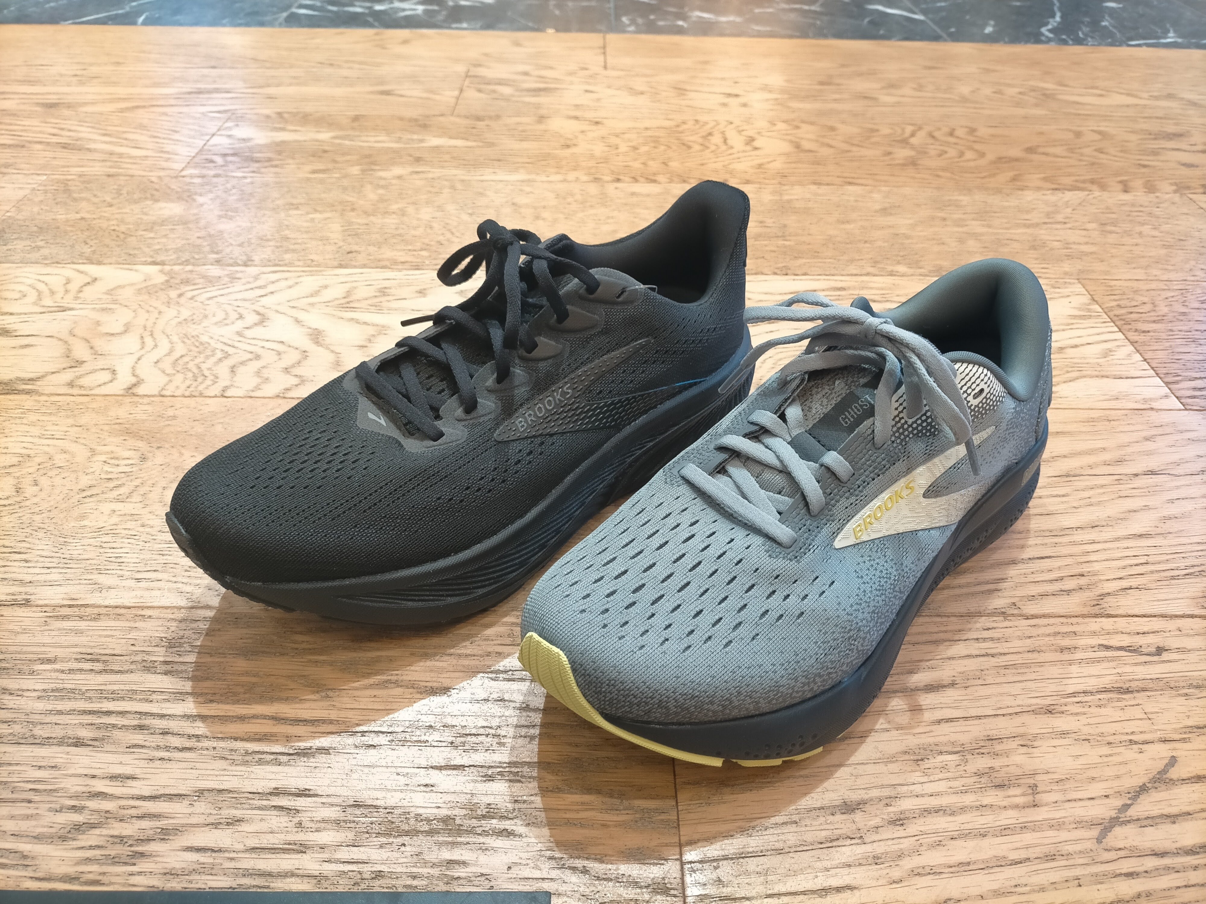 ブルックス　ゴースト17 25㎝ ブルックスゴースト17 ＆アドレナリンGTS25 試着 比較レビュー