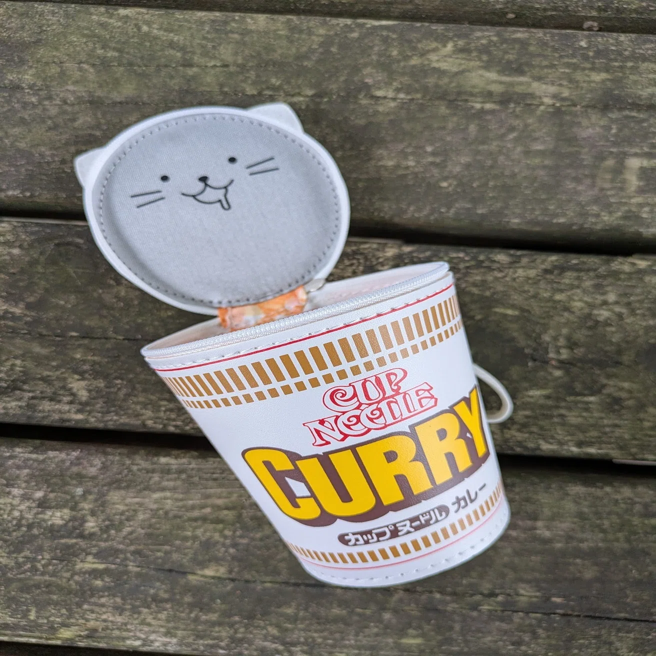 宝島社 CUP NOODLE 50TH ANNIVERSARY カップヌードル カレー ポーチ 