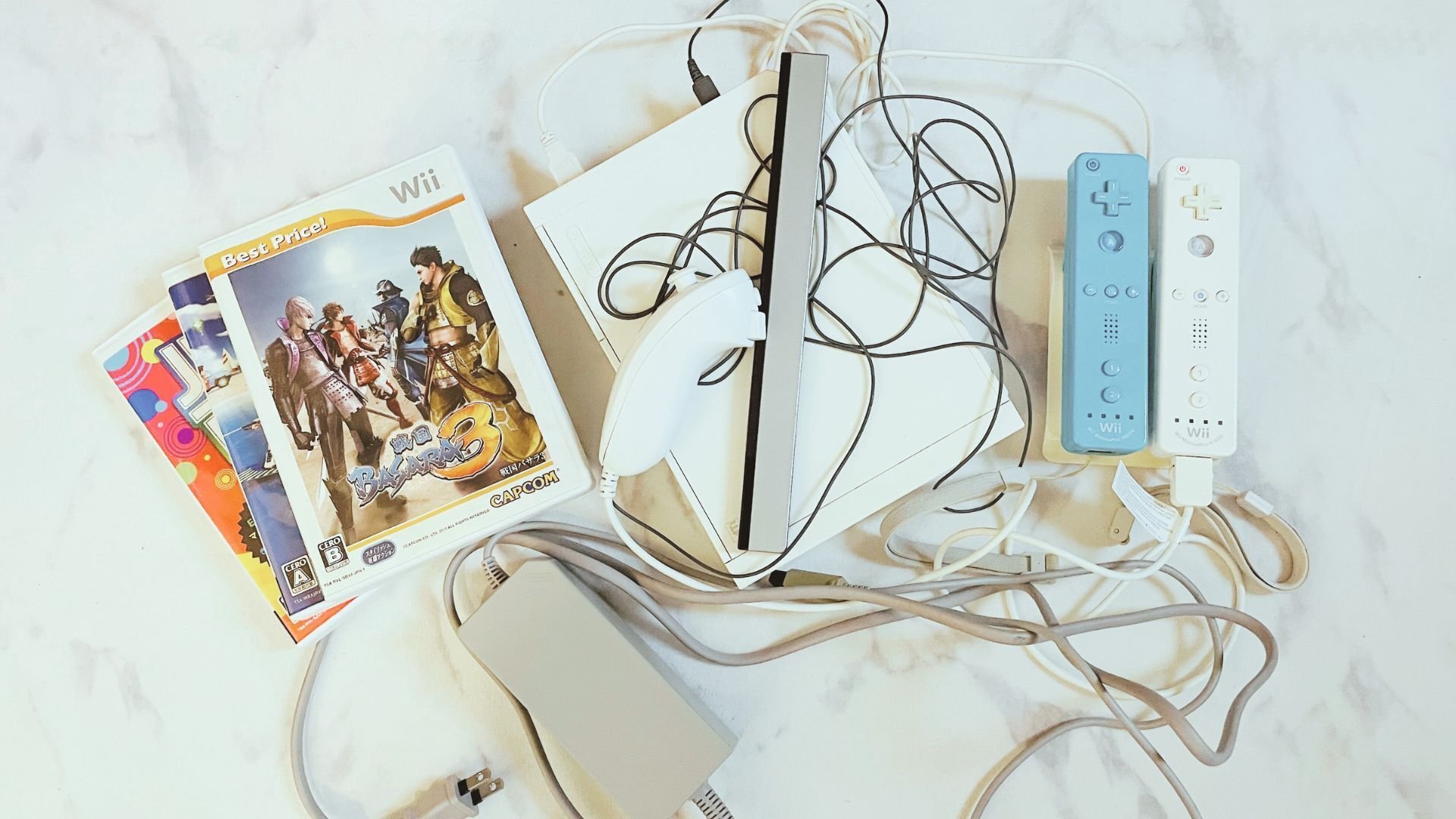 Wii本体　ソフト13個　別売り不可 Wii 本体 電源コード ゲームソフト2本付き - メルカリ