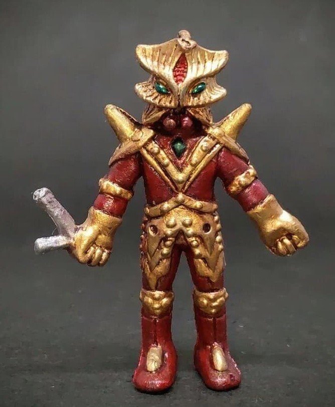 ウルトラマン消しゴム　エースキラー エースキラー／ポピー】怪獣消しゴムを塗る！｜レイレイ