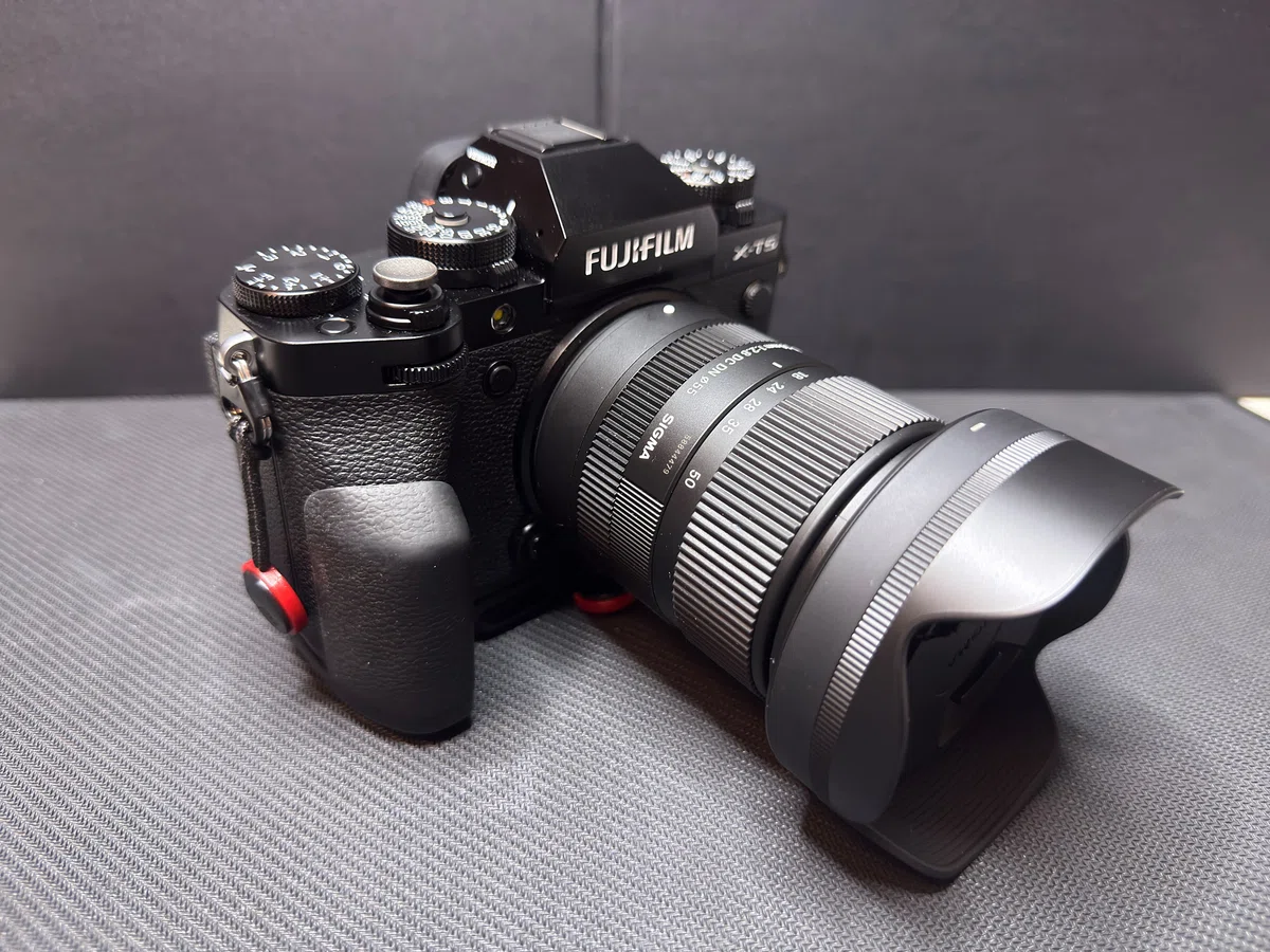 X-T5とsigmaXF18-50mmf2.8を購入して1ヶ月使用してみた｜ficklog｜散歩