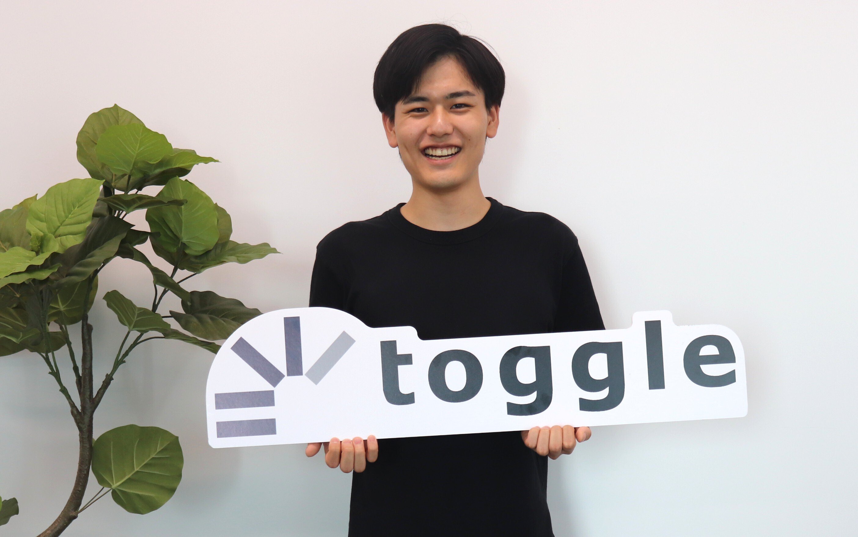 新入社員インタビュー】「厳しく、温かく、成長できる場所」——青木さん