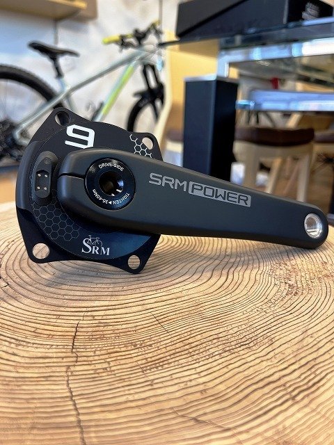 機材紹介】SRM PM9 with CARBON Ti｜サイクルライフショップ白星