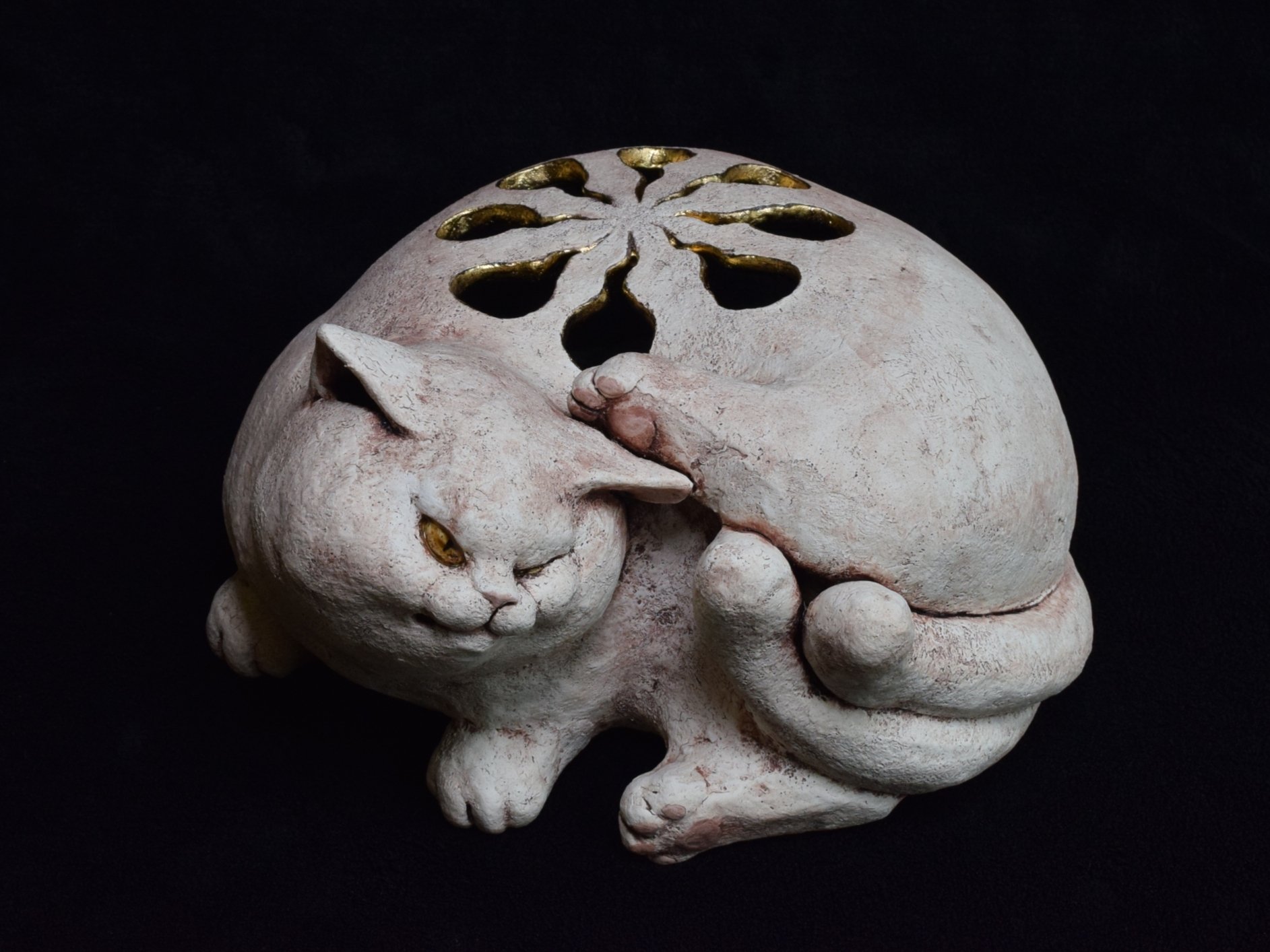 猫又まつり2025」作家紹介【白亜器】｜王冠印雑貨店