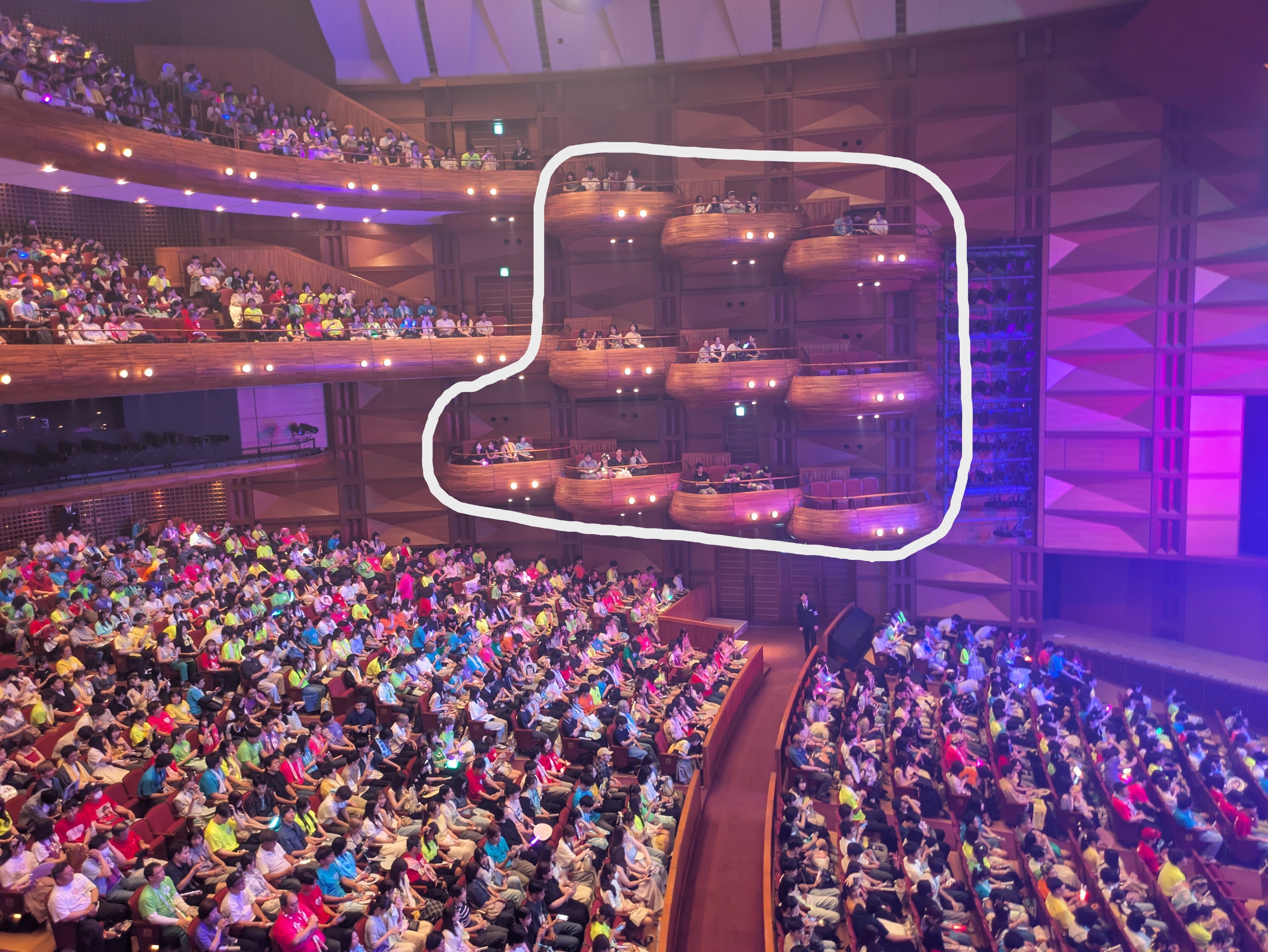 超ときめき♡宣伝部サインボール他 超ときめき♡宣伝部が「めざましライブ」初登場！サインボールや