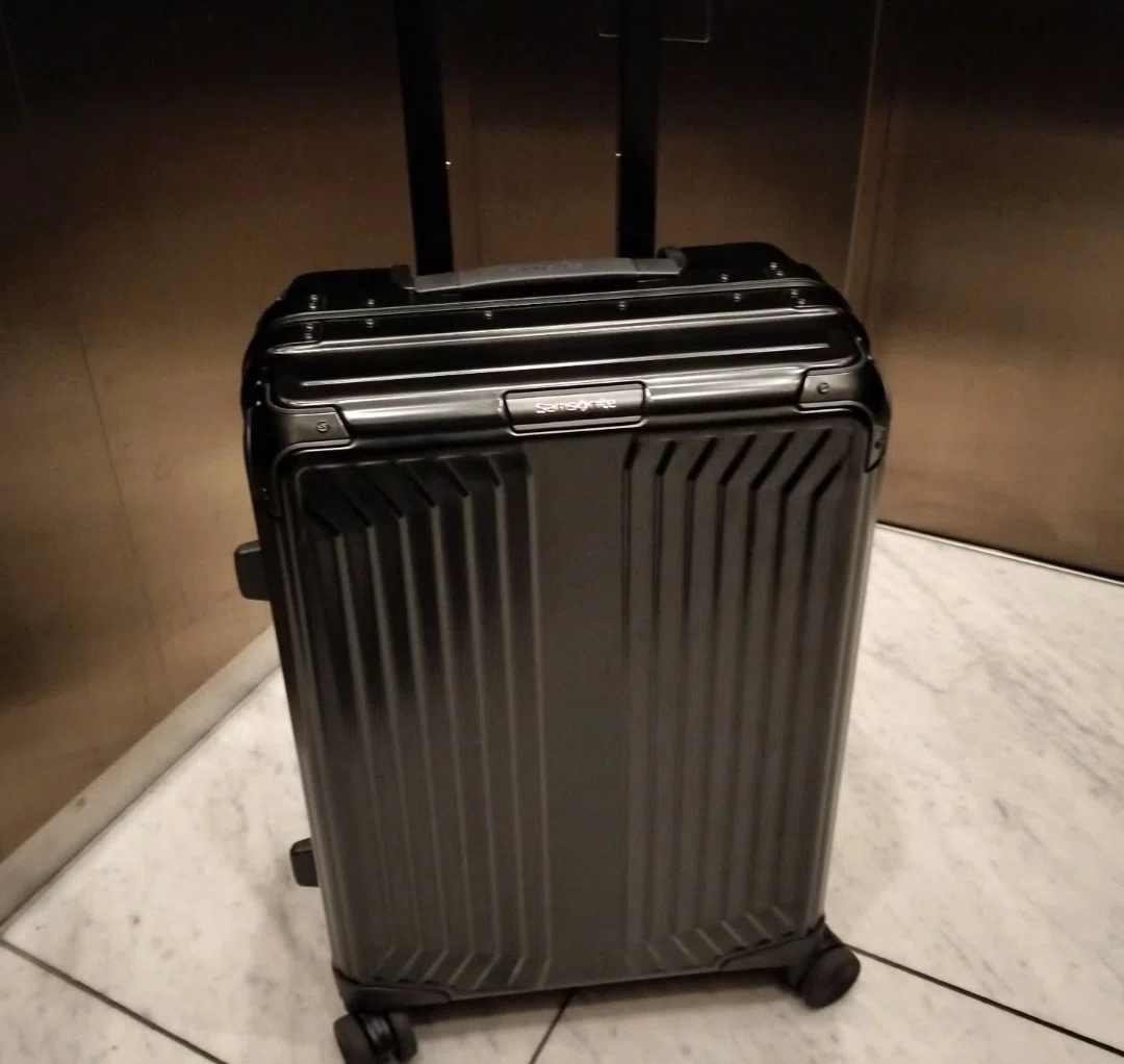 超絶おすすめ！Samsonite（サムソナイト）のアルミスーツケース｜jirokichi