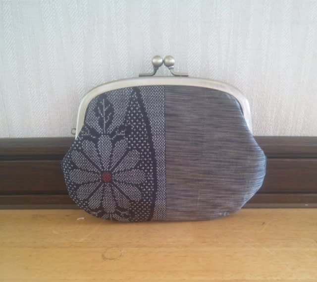 大島紬　亀甲華文様　ハンドメイド　親子がま口長財布 龍郷大島紬親子がま口長財布ハンドメイドリメイク