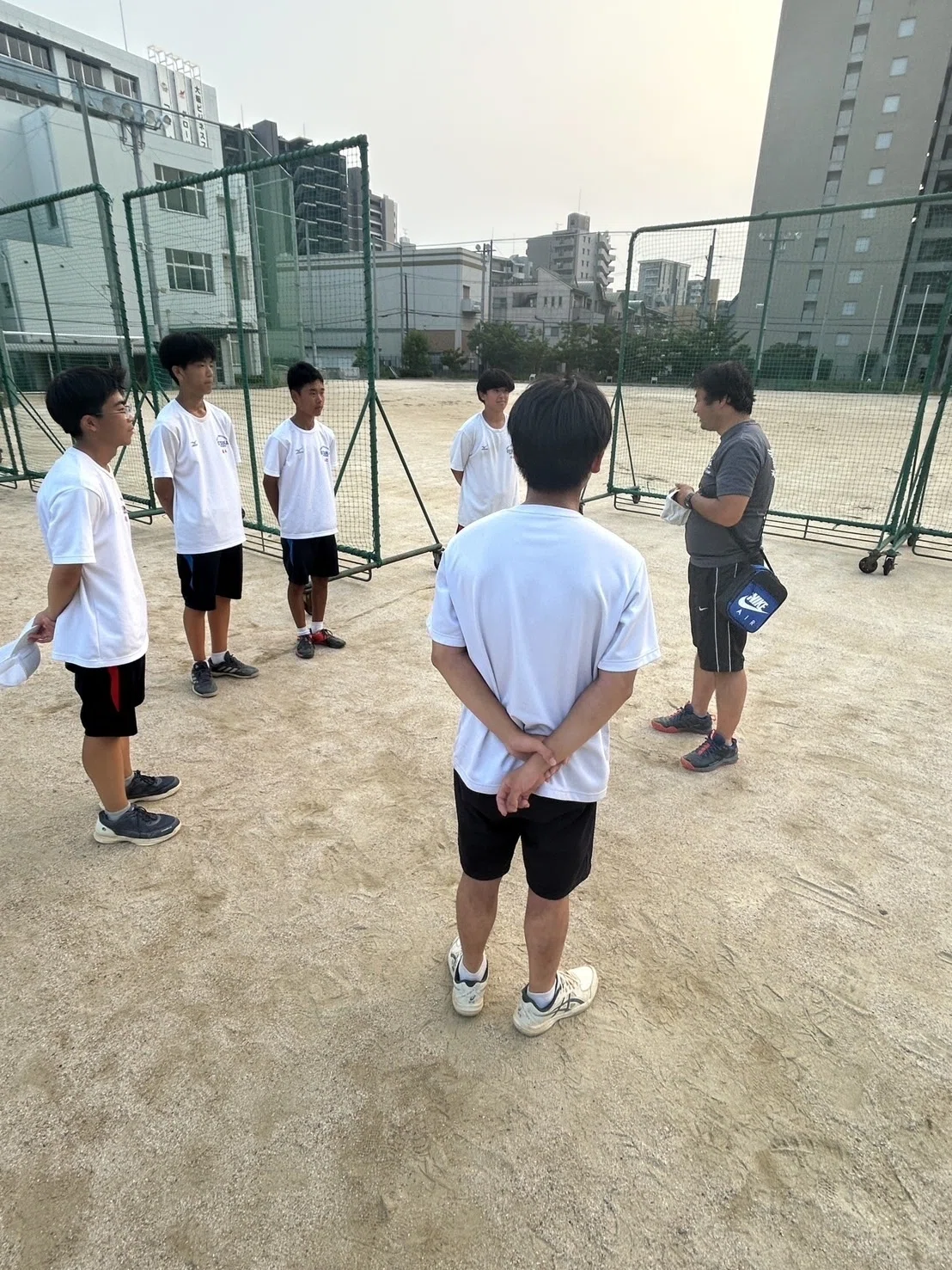 男子テニス部】大塚高校との合同練習を実施しました ｜大阪府立大阪