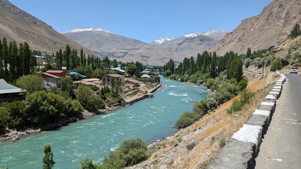 [Khorog/Ishkoshim] Exploring Khorog, traveling to Ishkoshim, hot ...