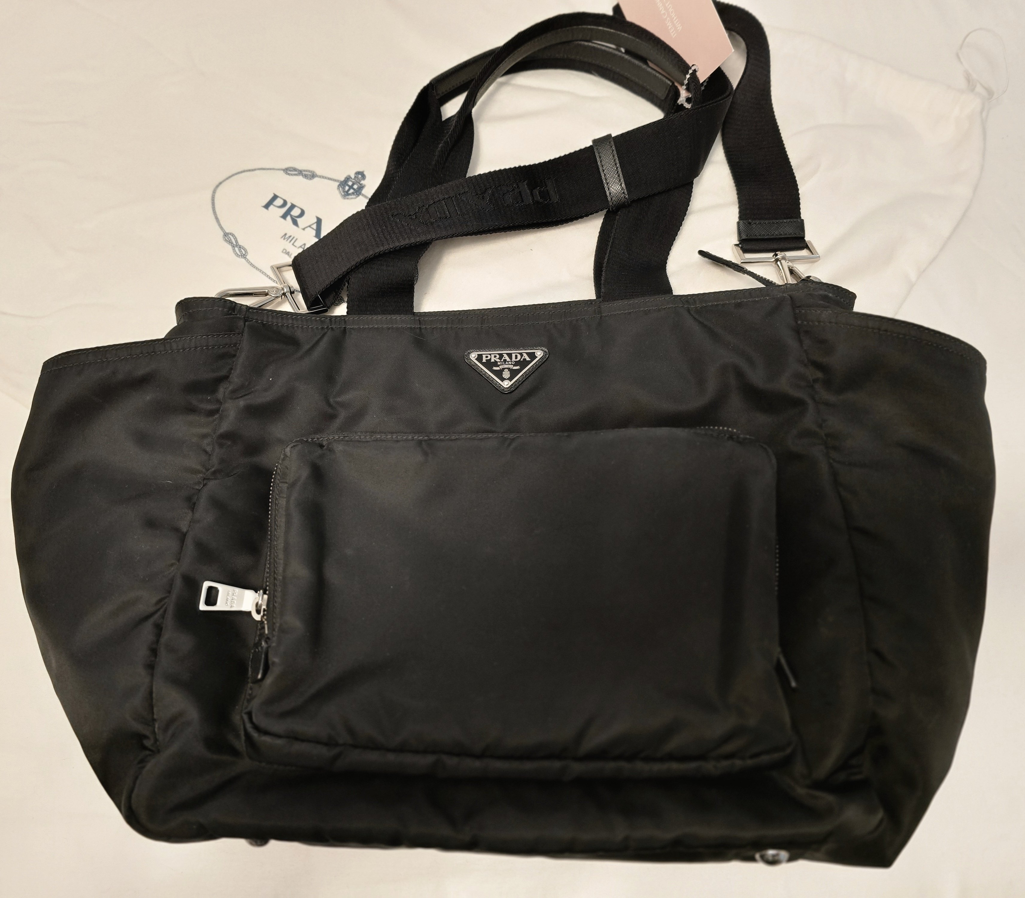 PRADA　ナイロン　ベビーバッグ PRADA(プラダ) ベビーバッグ トートバッグ 2WAY 肩掛け マザーズ