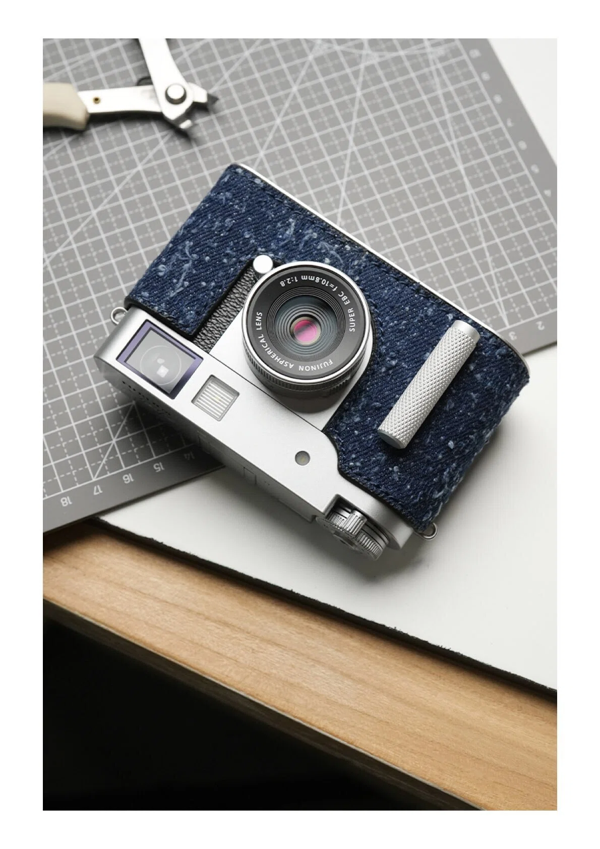フジフィルム X half (X-HF1) 専用 本革ボディーケース|MR.STONE フジフィルム X half (X-HF1) 専用 本革ボディーケース|MR.STONE