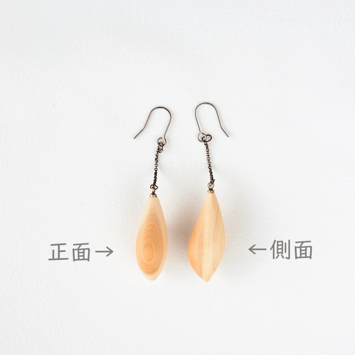 木製ピアス『時のかけら』｜MOE｜クラフト工房『森のこのは』