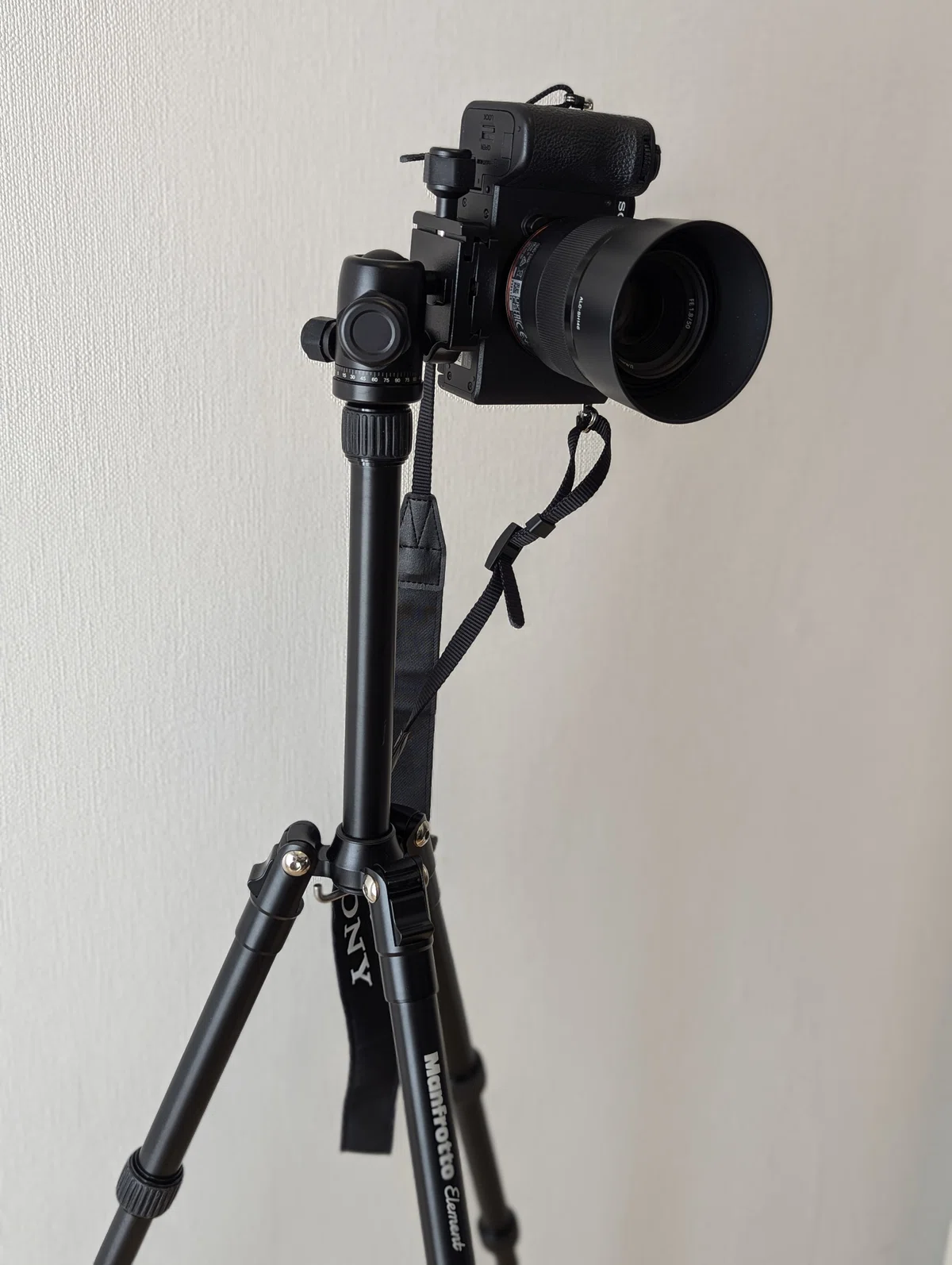Manfrotto マンフロット Element トラベル三脚 MKELES5BK-BH