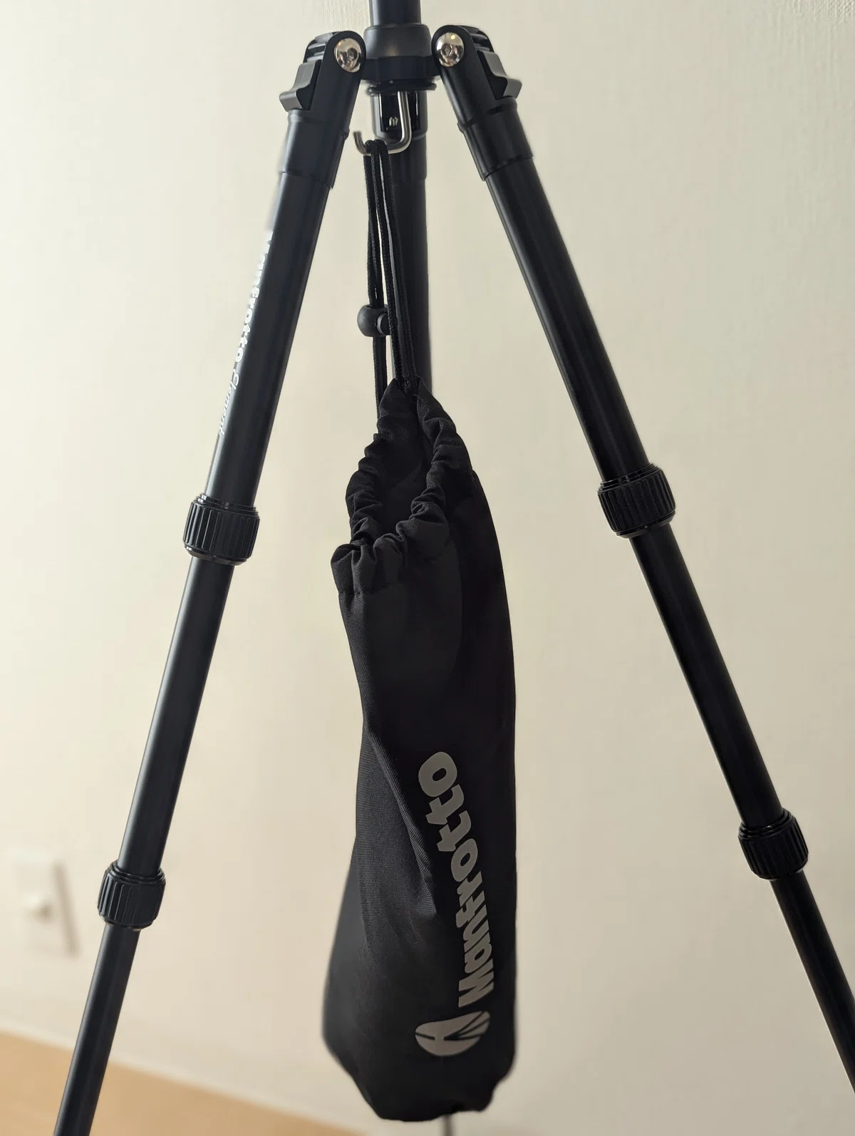 Manfrotto マンフロット Element トラベル三脚 MKELES5BK-BH