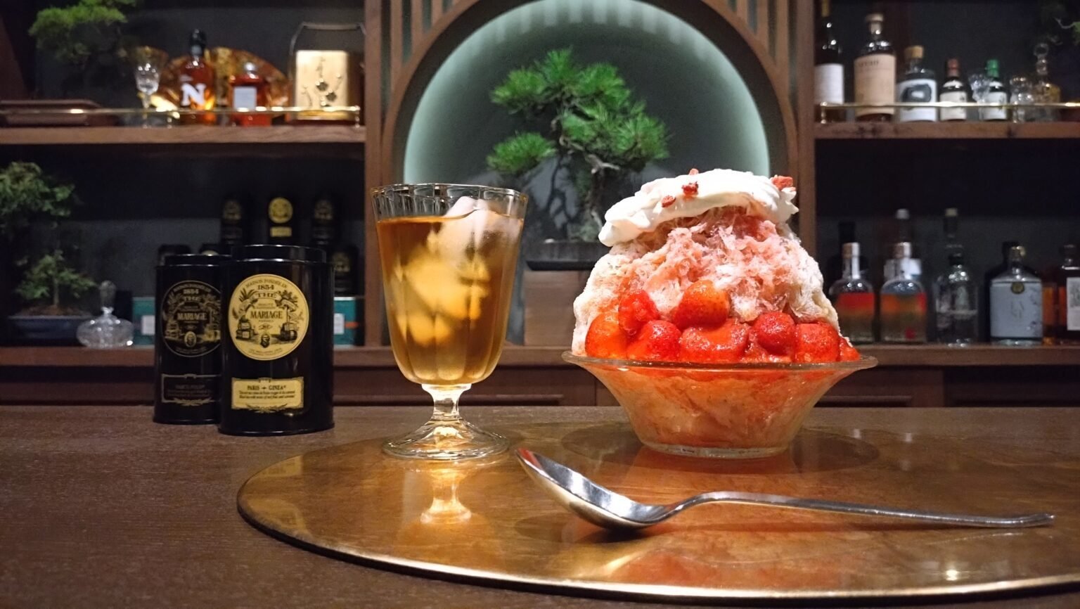 銀座に新名所誕生！】食べるアートな天然氷かき氷と極上紅茶ペアリング