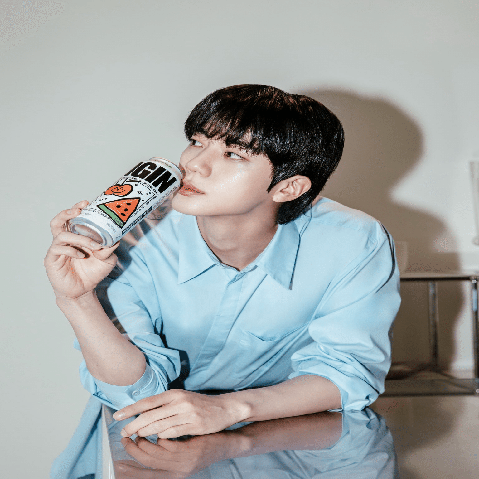 アイドル IGIN Apple Gin SPRING EDITION JIN BTS IGIN Apple Gin SPRING EDITION JIN BTS - メルカリ