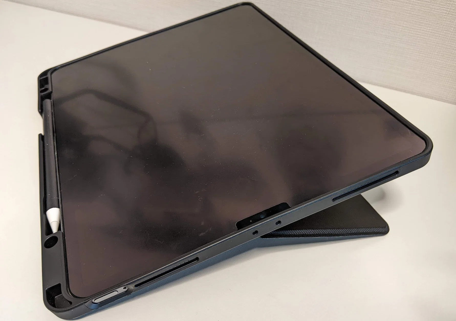 Buying an iPad cover with a keyboard just for the kickstand (even ...