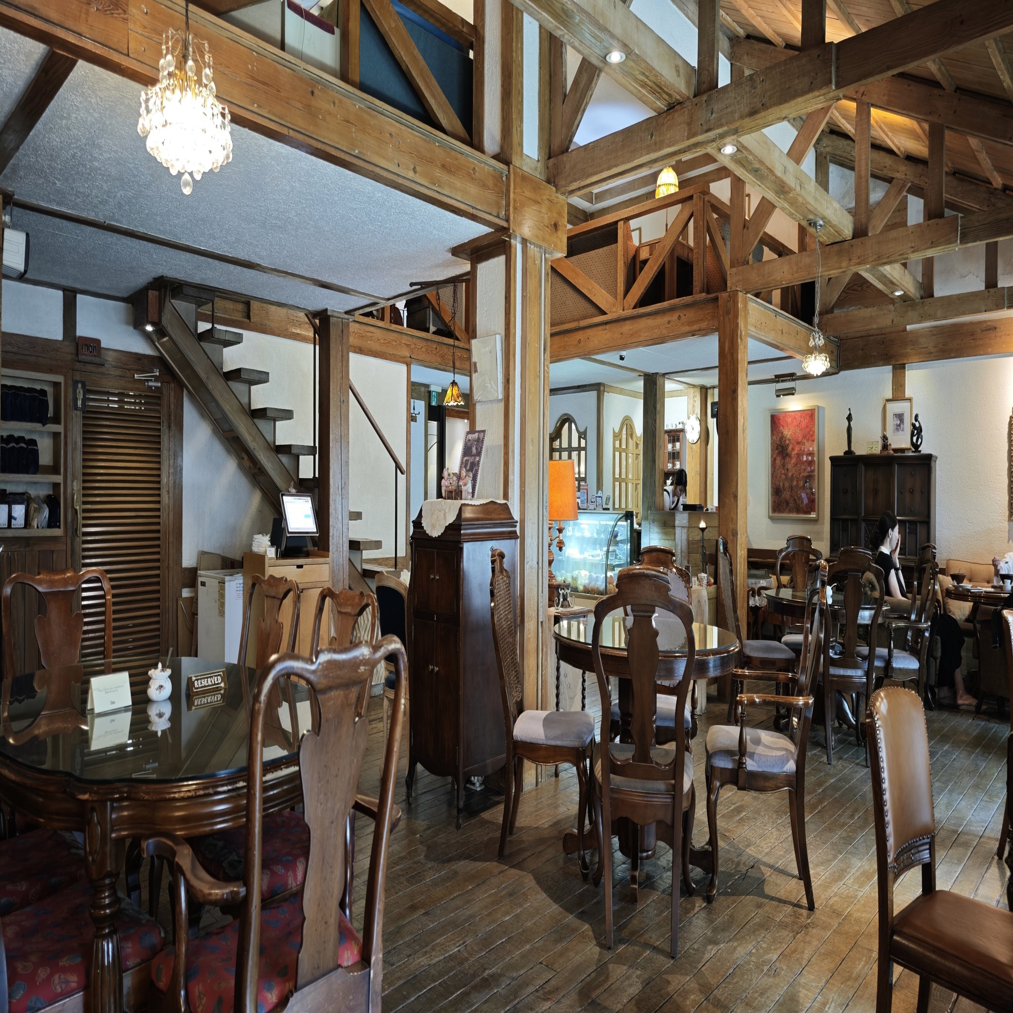 SFC修行と明洞カフェの朝｜田路昌也（TJ)