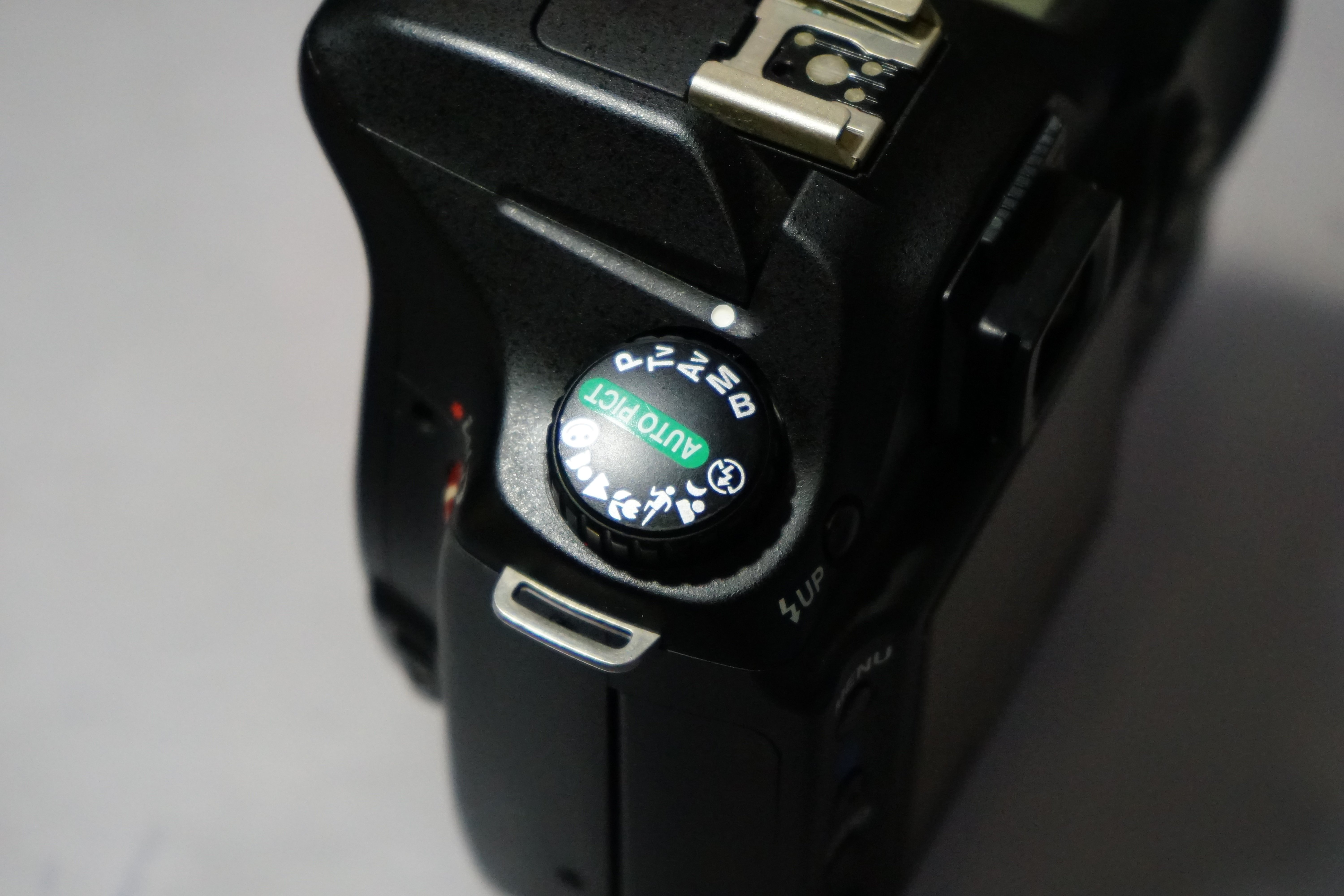 カメラレビュー＃1】 PENTAX *ist DL | CCDセンサーな一眼レフ