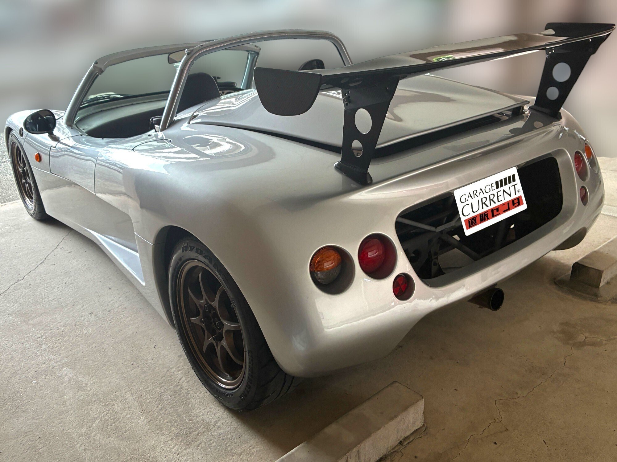 イゾ スーパーカー カタログ二点 トミーカイラが送り出した和製スーパーカーZZ-S！ 7/27までの