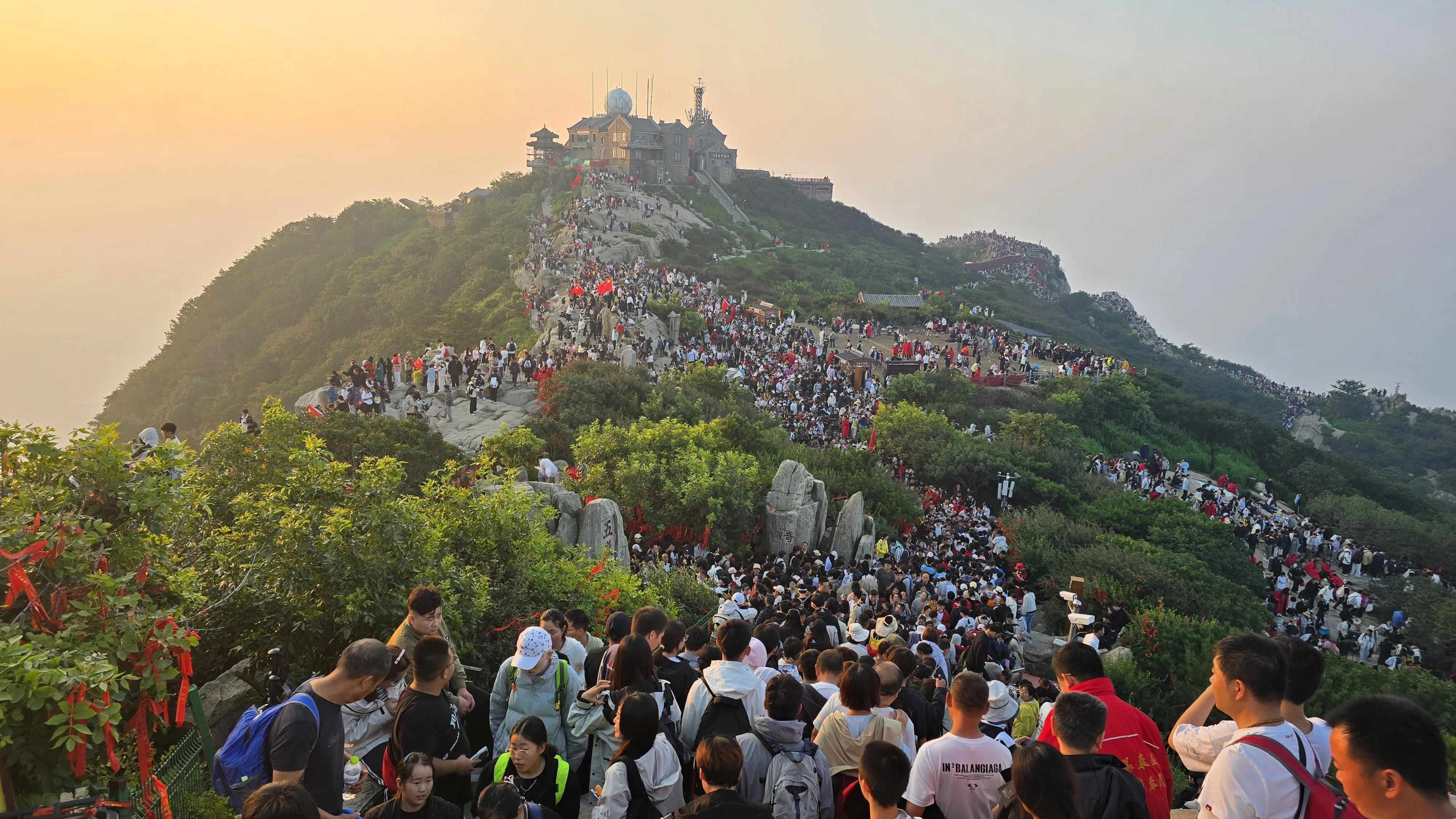 泰山旅行記⑥泰山カオス朝日を見る！｜内藤@来年から中国で働く人