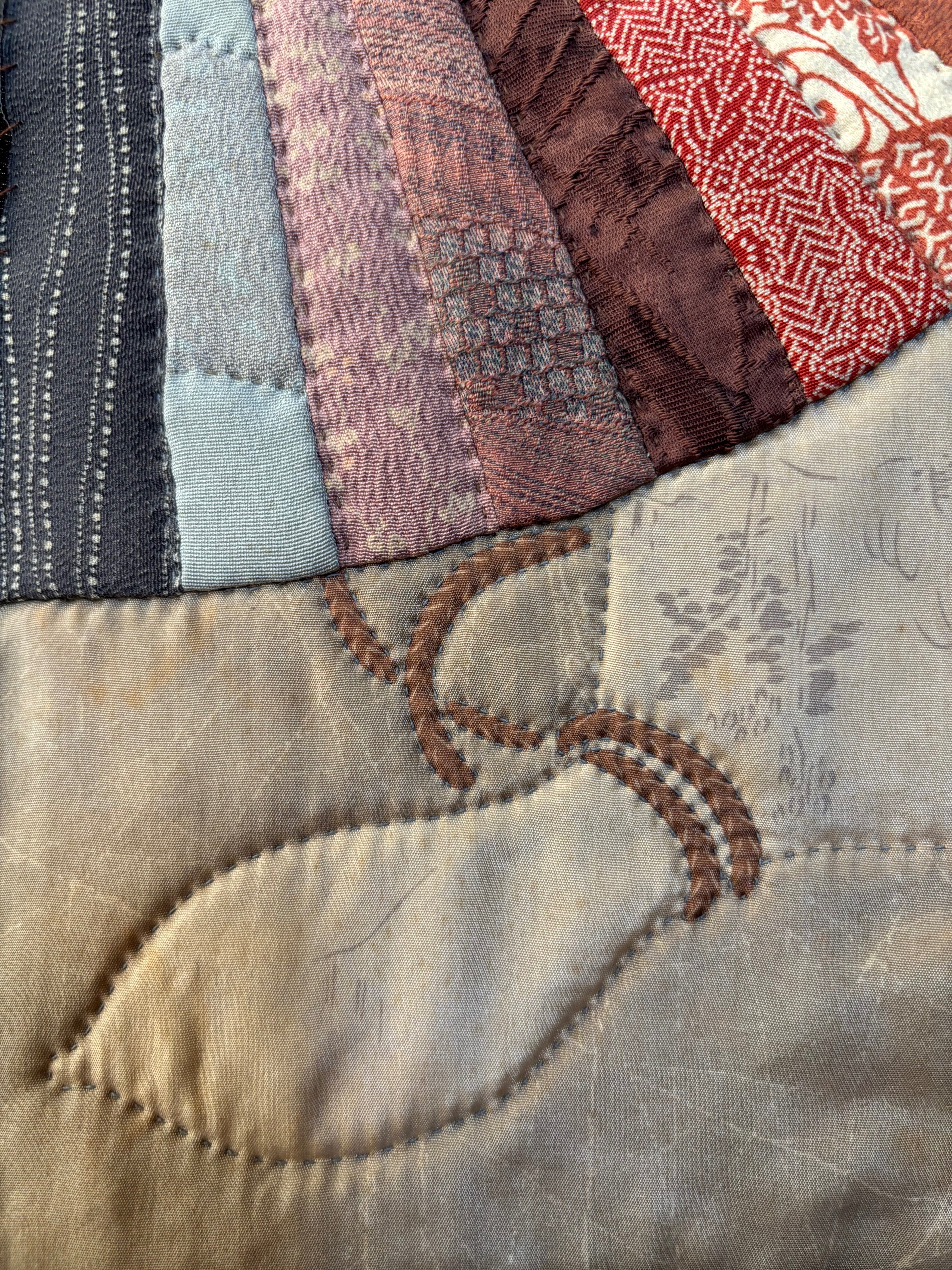 ※sweetluck※ リメイク　パンツ　キルティング　刺繍　パッチワーク sweetluck※ リメイク パンツ キルティング 刺繍 パッチワーク