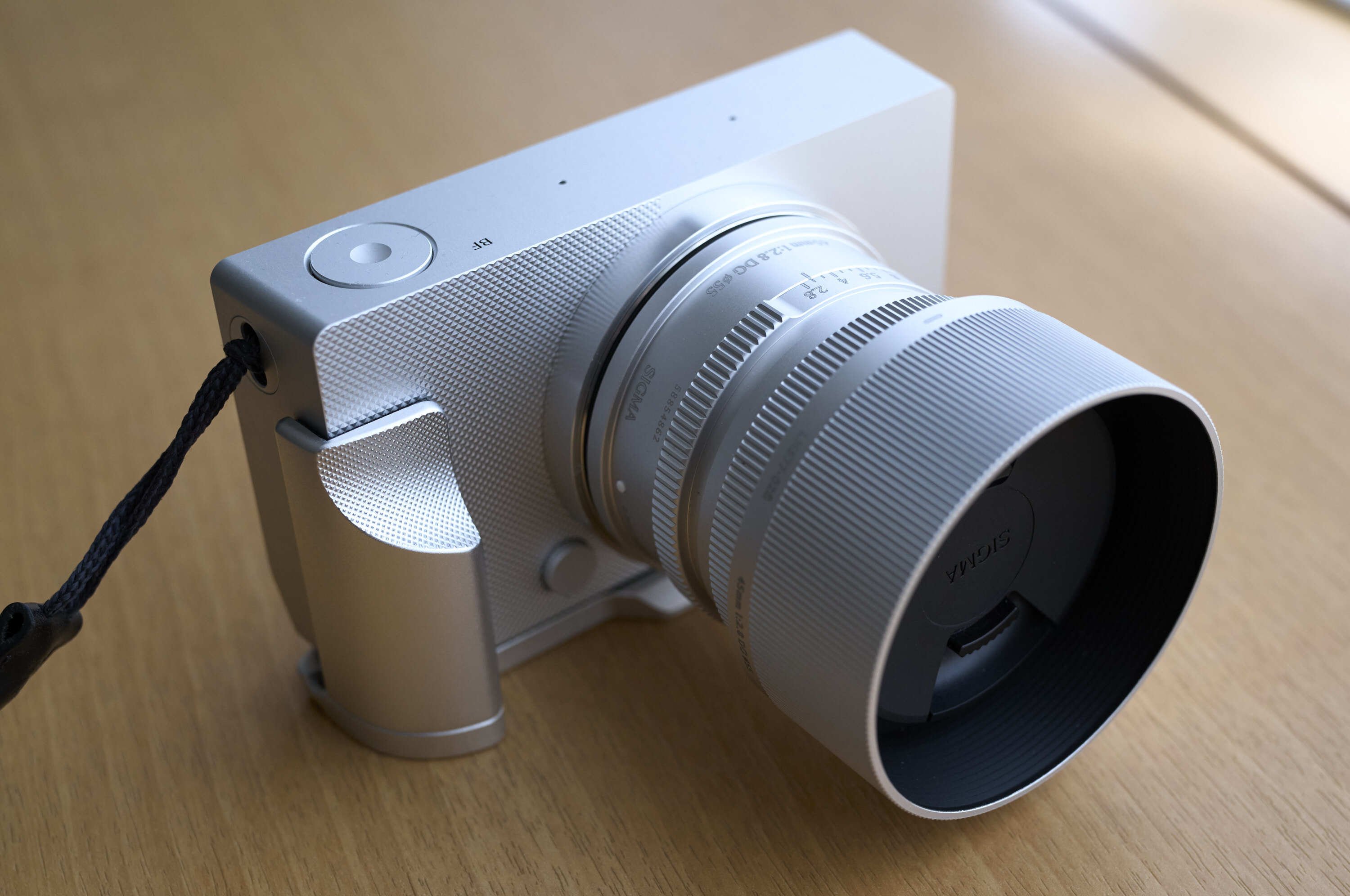 シグマ Sigma BF 用 ハンドグリップ シルバー シグマ Sigma BF 用 ハンドグリップ シルバーの通販 by yoshi's