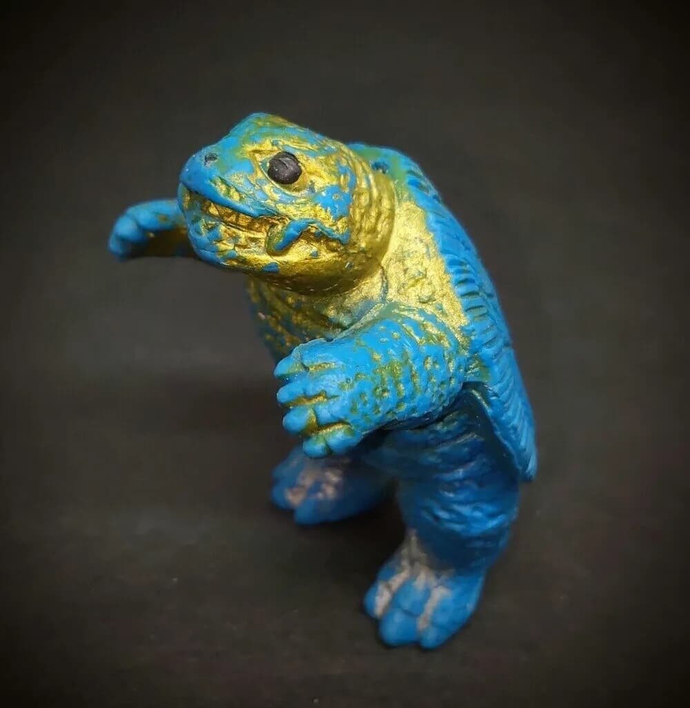ゴジラ ？ ガメラ ？ 怪獣 消しゴム キーホルダー ガメラ】怪獣消しゴムを塗る！〜キュートなガメラをカッコよく