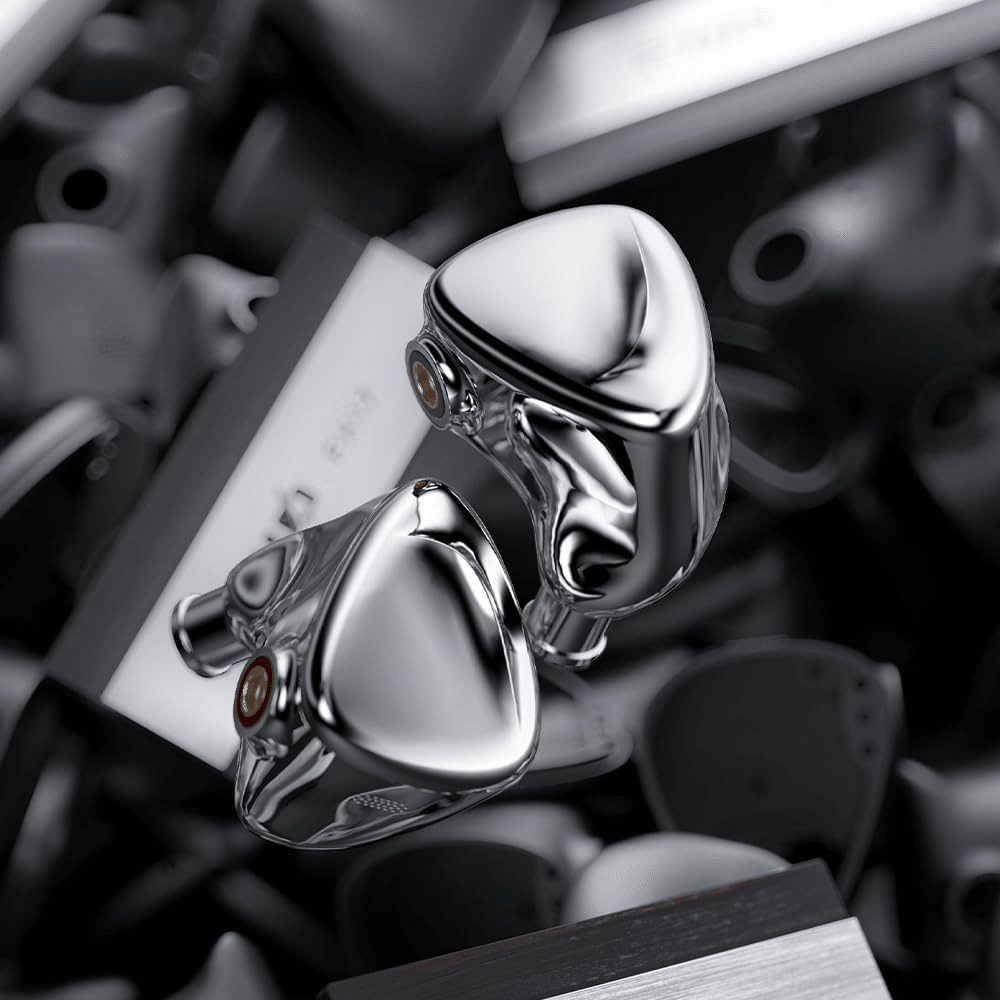 新品未開封　フラッグシップイヤホン　FiiO FX17 FiiO FX17 1DD+4BA+8EST Drivers Flagship IEMs