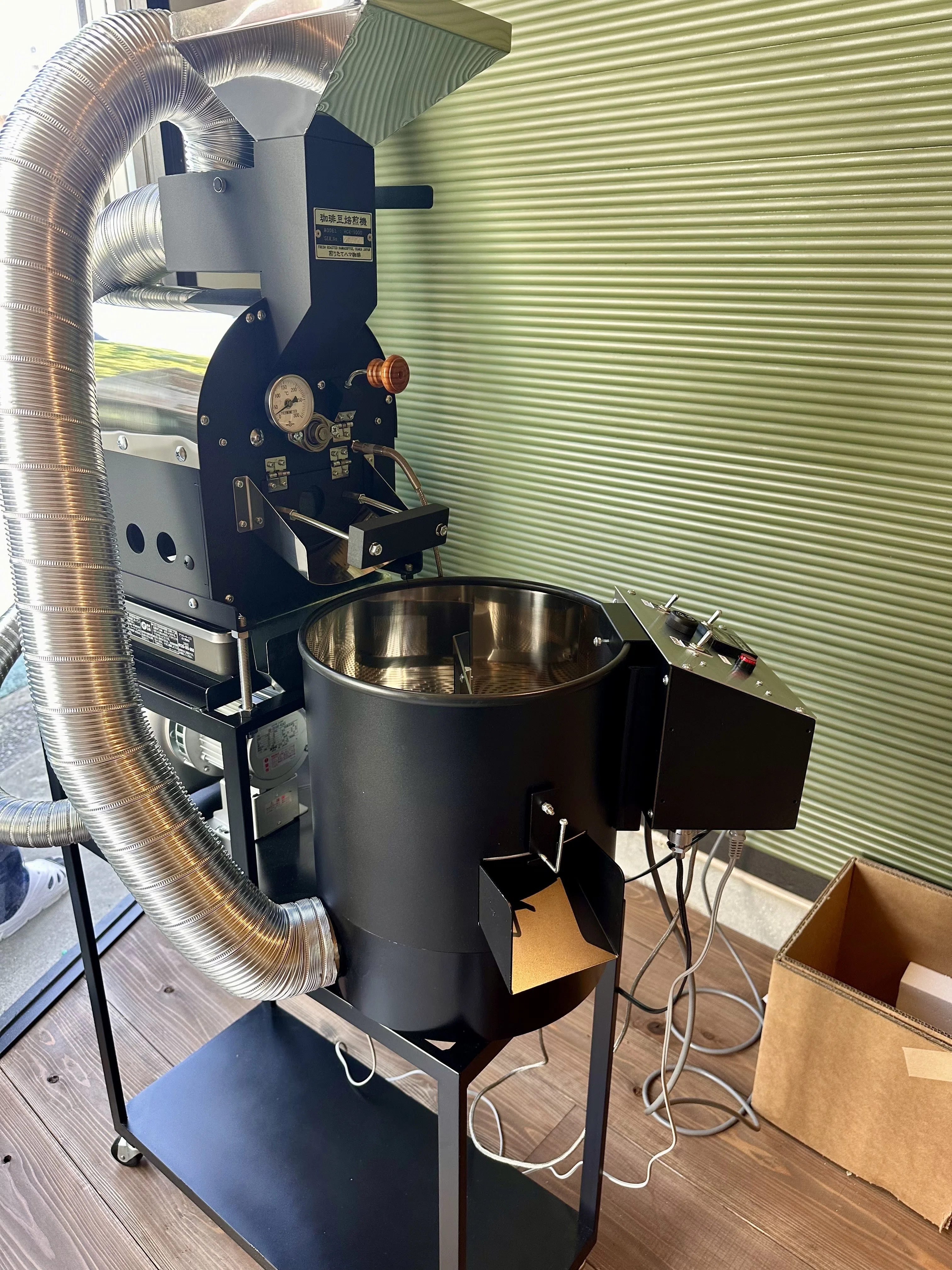 焙煎機が入りました】広島県大竹市に焙煎所兼コーヒースタンドを作る