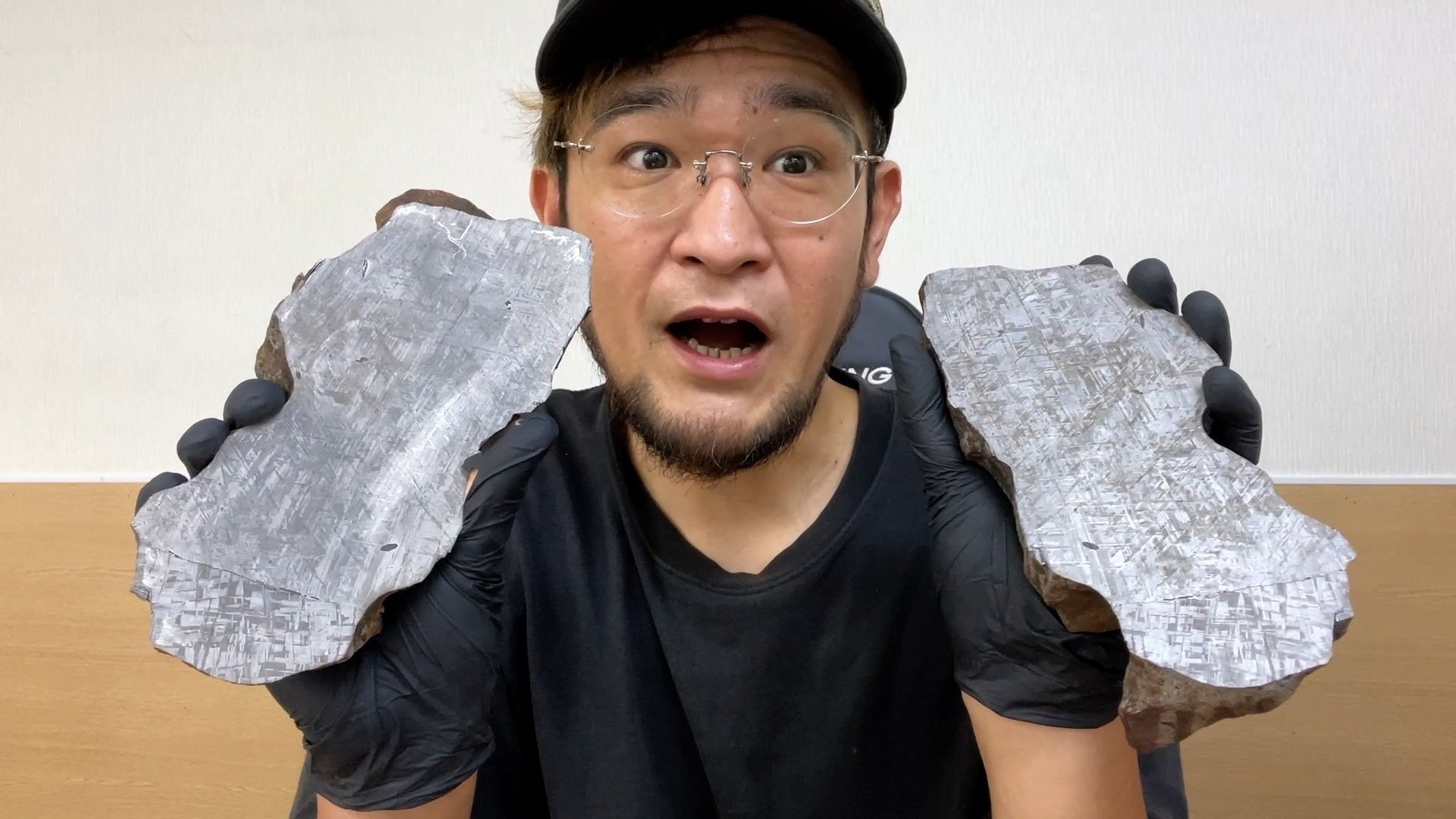 隕石観察】巨大ギベオンを切断してわかったウィドマンシュテッ
