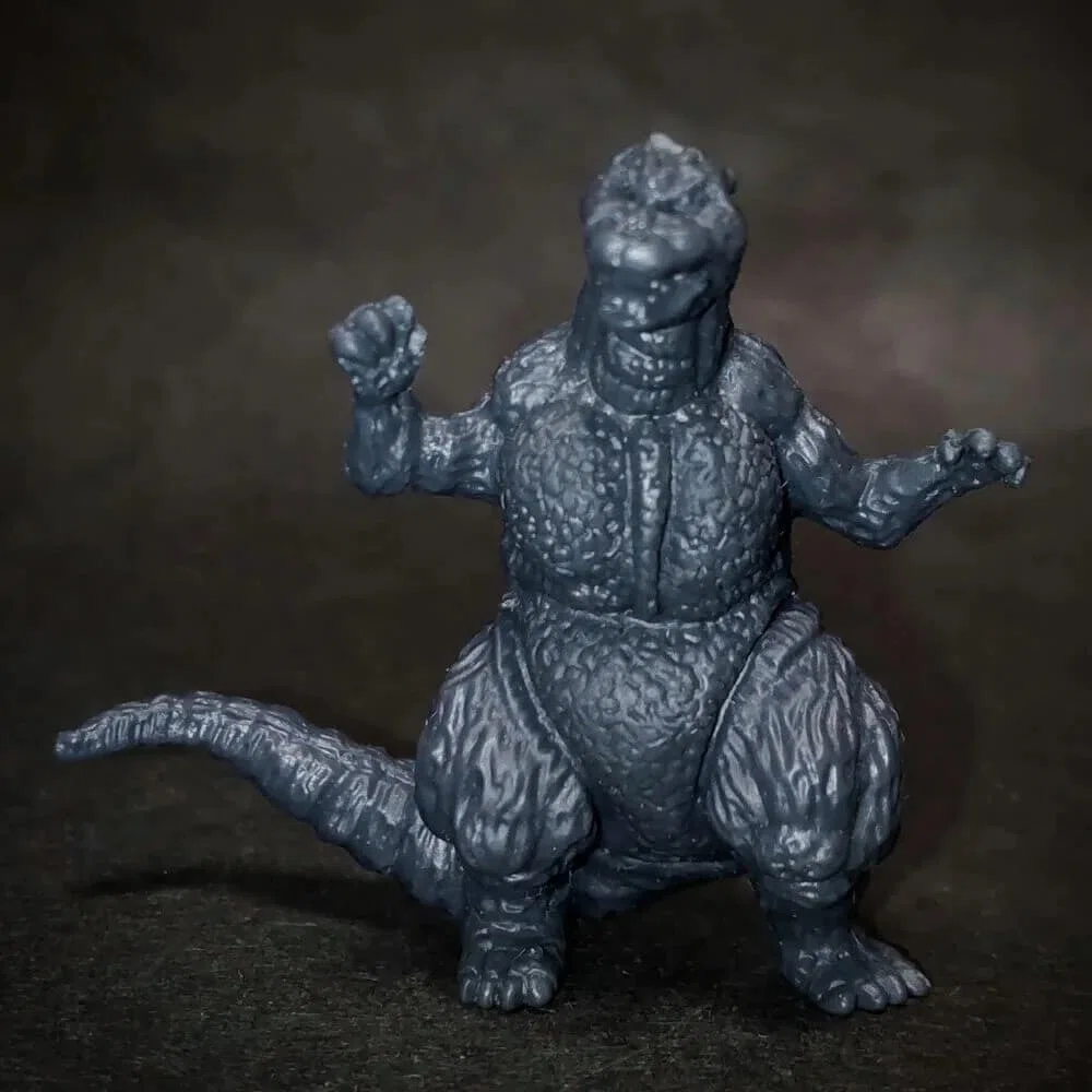 ゴジラ】怪獣消しゴムを塗る！｜レイレイ