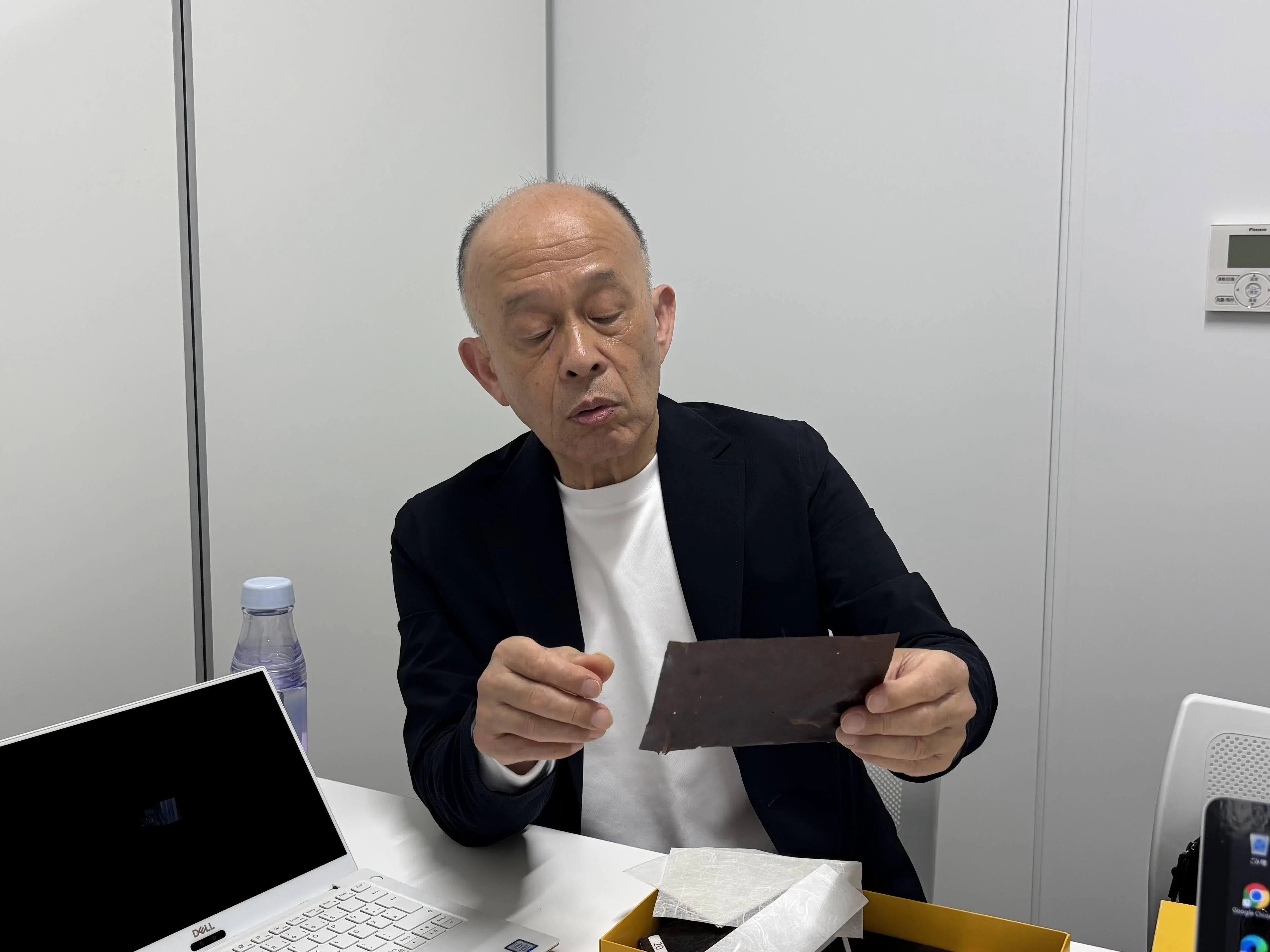 南砺発、世界へ。漆の可能性を拓く新素材『ウルシート』｜川森清さん
