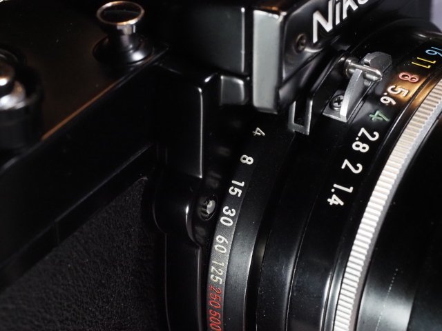 カメラ沼の深淵」 Nikomat FT2 ｜saphirinus