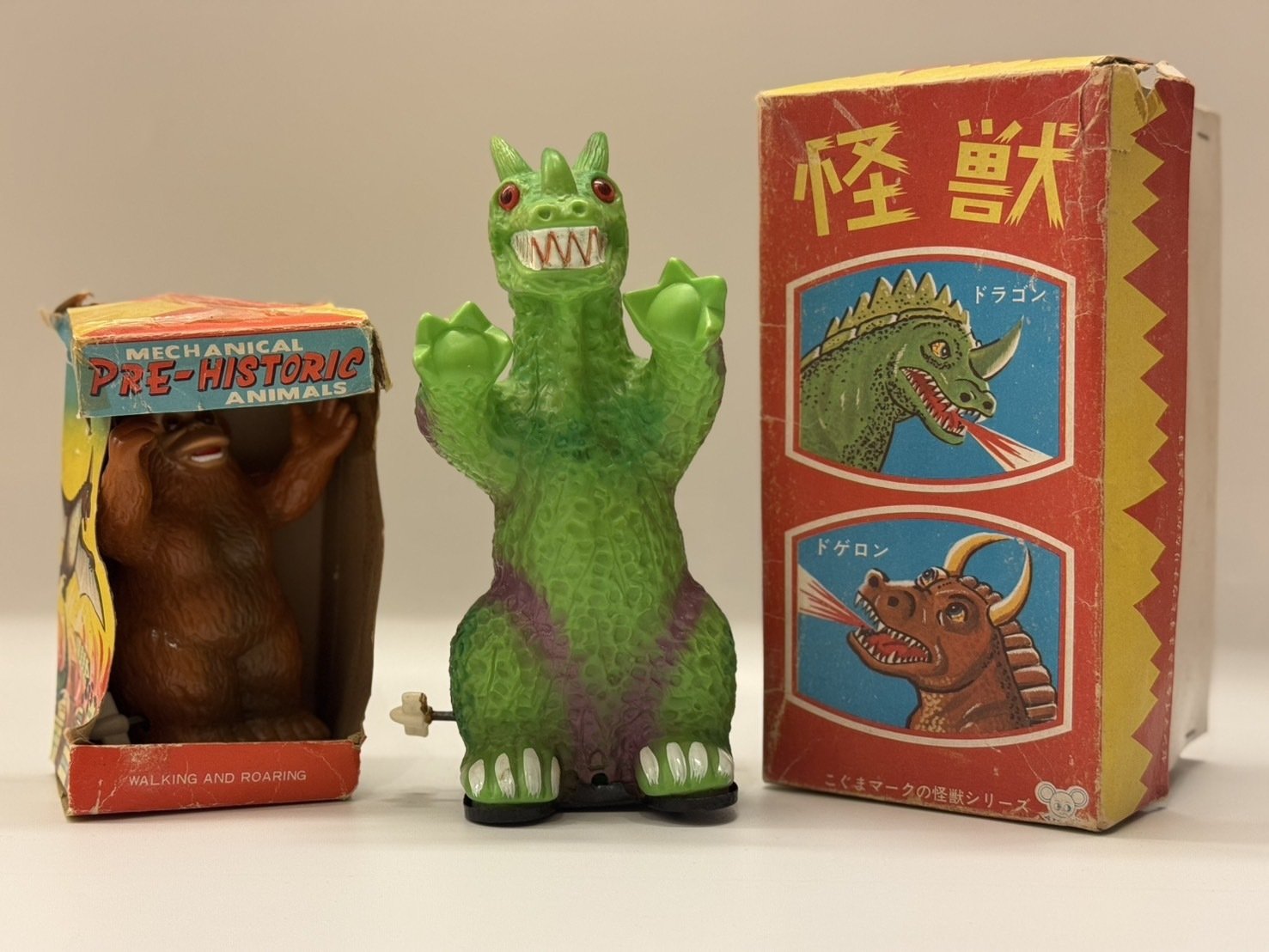 江古田のソフビ伝道師ヨーダ」依田雅彦店長に聞くソフビの世界｜真実一郎