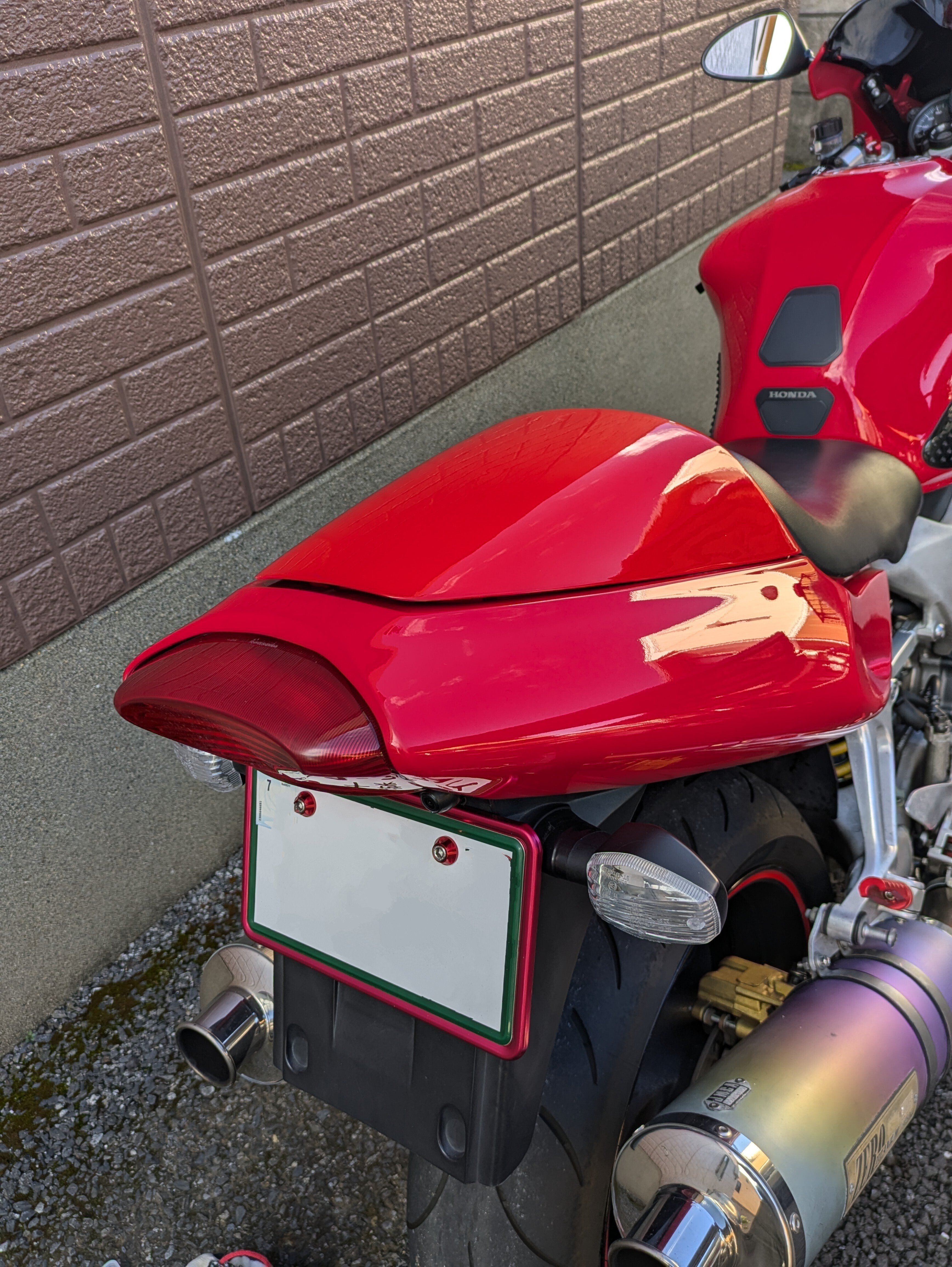 VTR1000FテールランプとウインカーのLED変更｜ストームライダー