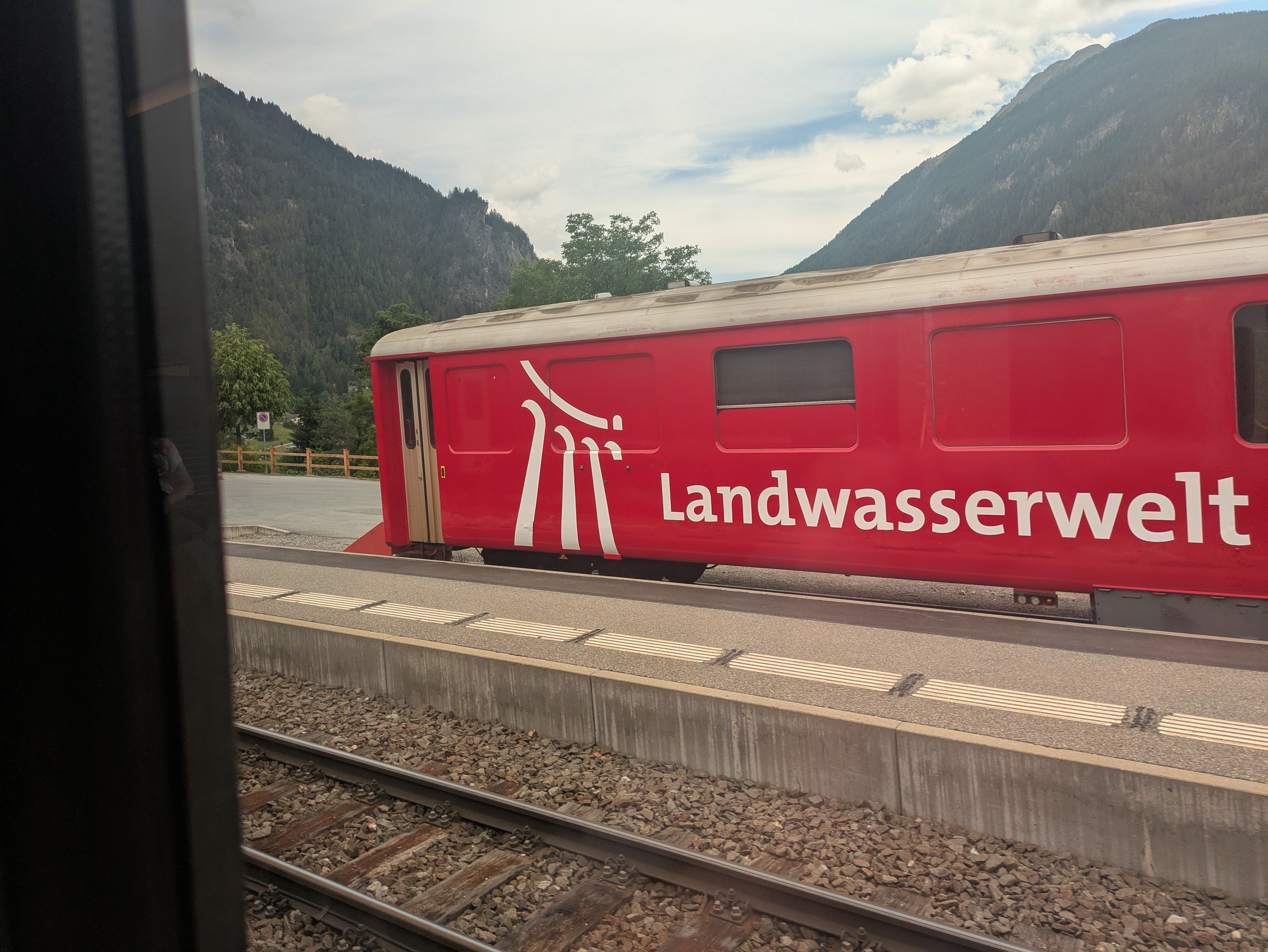 レーティッシュ鉄道乗車記⑤｜川端 準(Jun Kawabata)