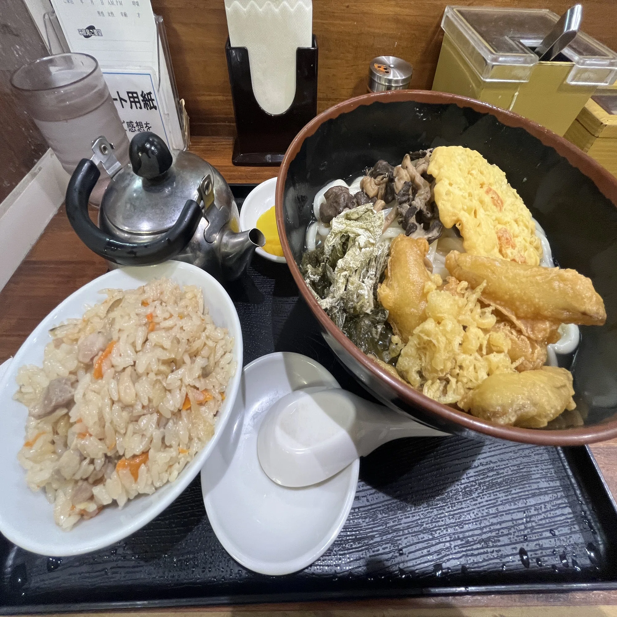 牧のうどん」にてももちゃんセットを食した｜はまなす