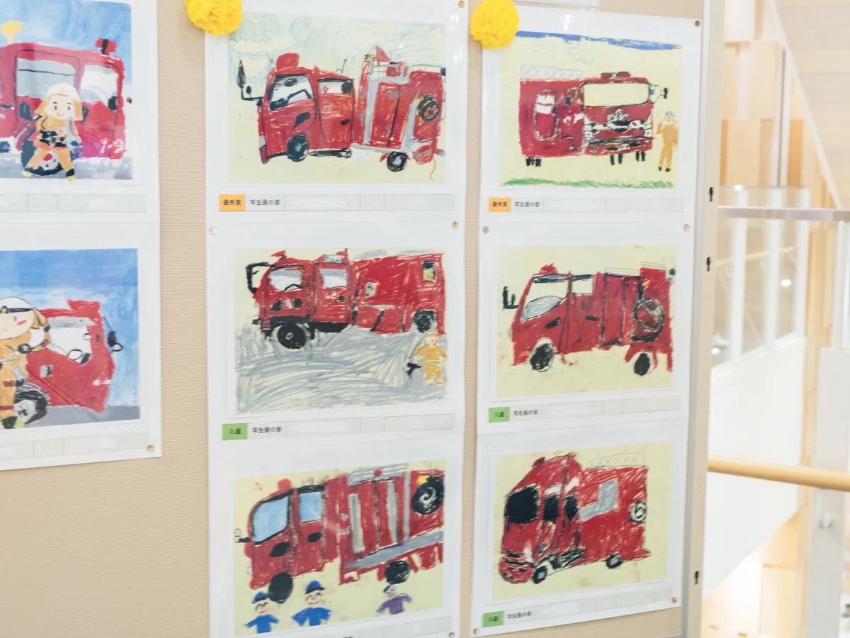 小学生の描いた消防車の絵は…アール・ブリュットだった。｜幡野広志