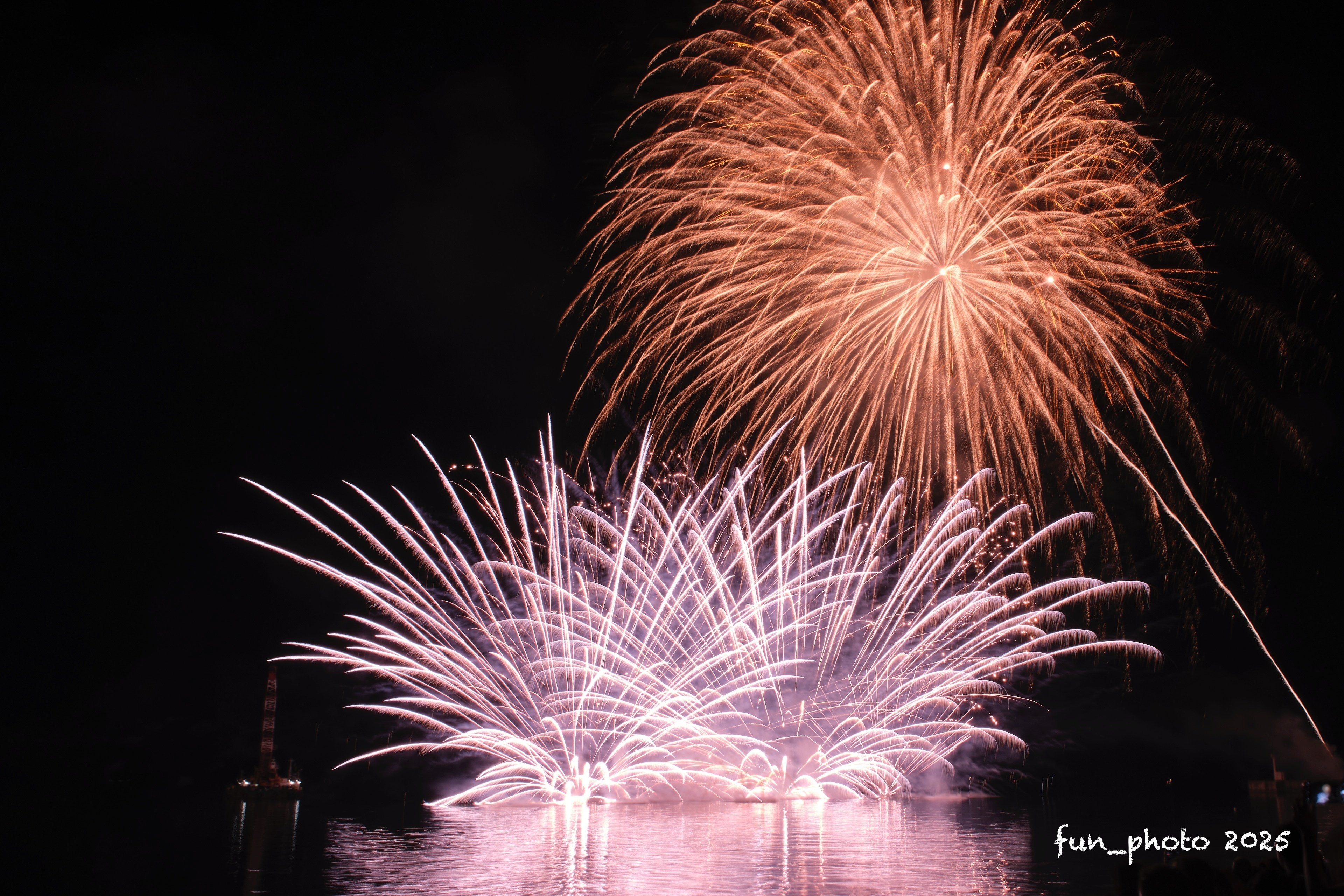 X-T5 SIGMA18-50mm F2.8 DC DN 花火のバルブ撮影｜fun_photo
