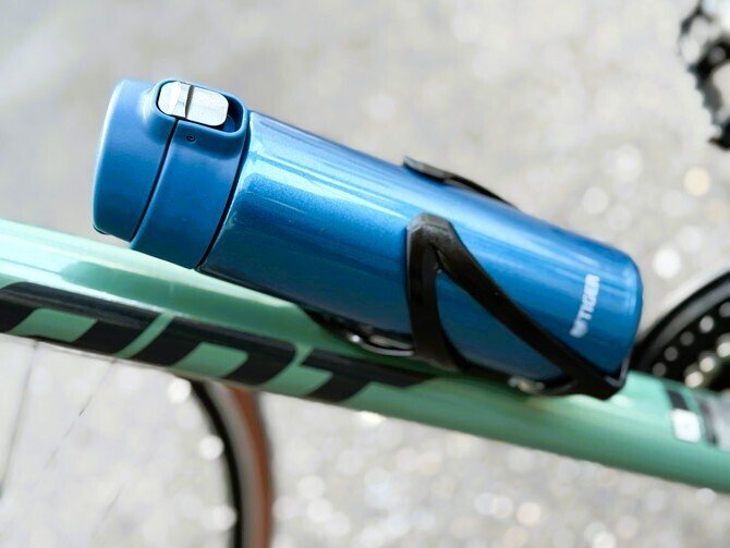 GIANTクロスバイク Escape R3」購入に合わせて、ボトル着脱が簡単な