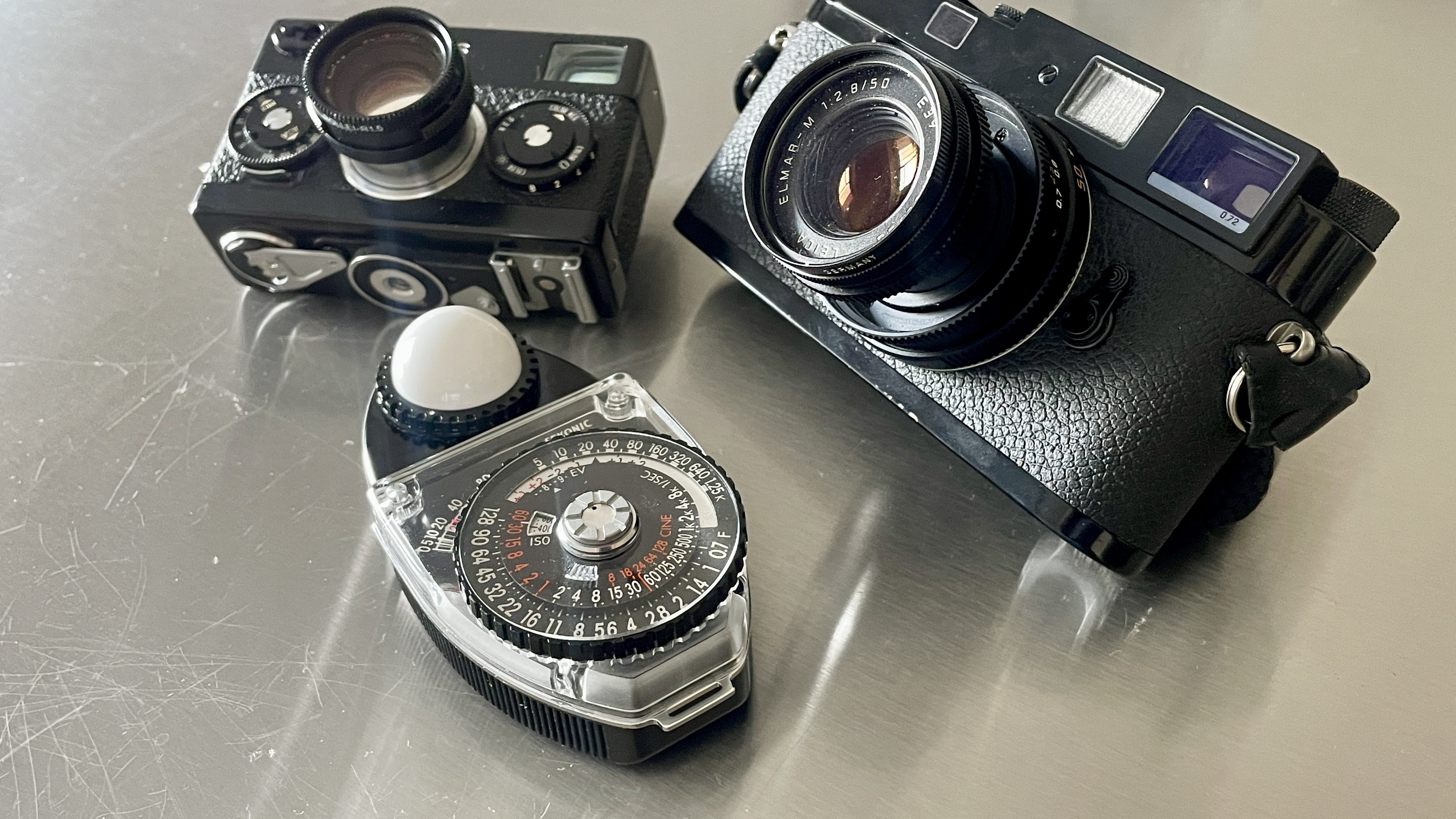 セコニック　スタジオデラックス studio deluxe Ⅱ Sekonic L-28C2 Studio Deluxe Light Meter with Lumisphere