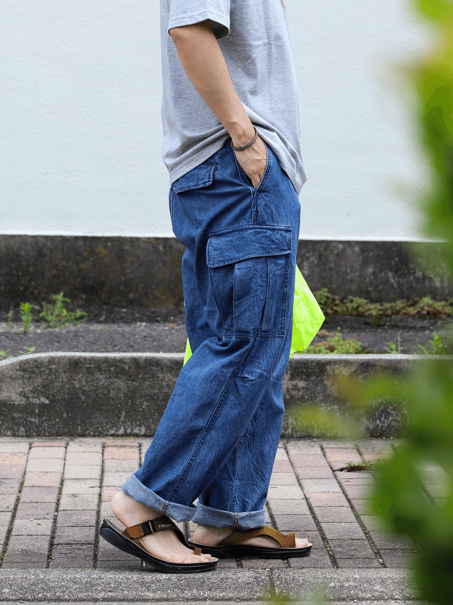 riku.riru.ruru カーゴパンツ カーゴパンツとTシャツと|ruru blue