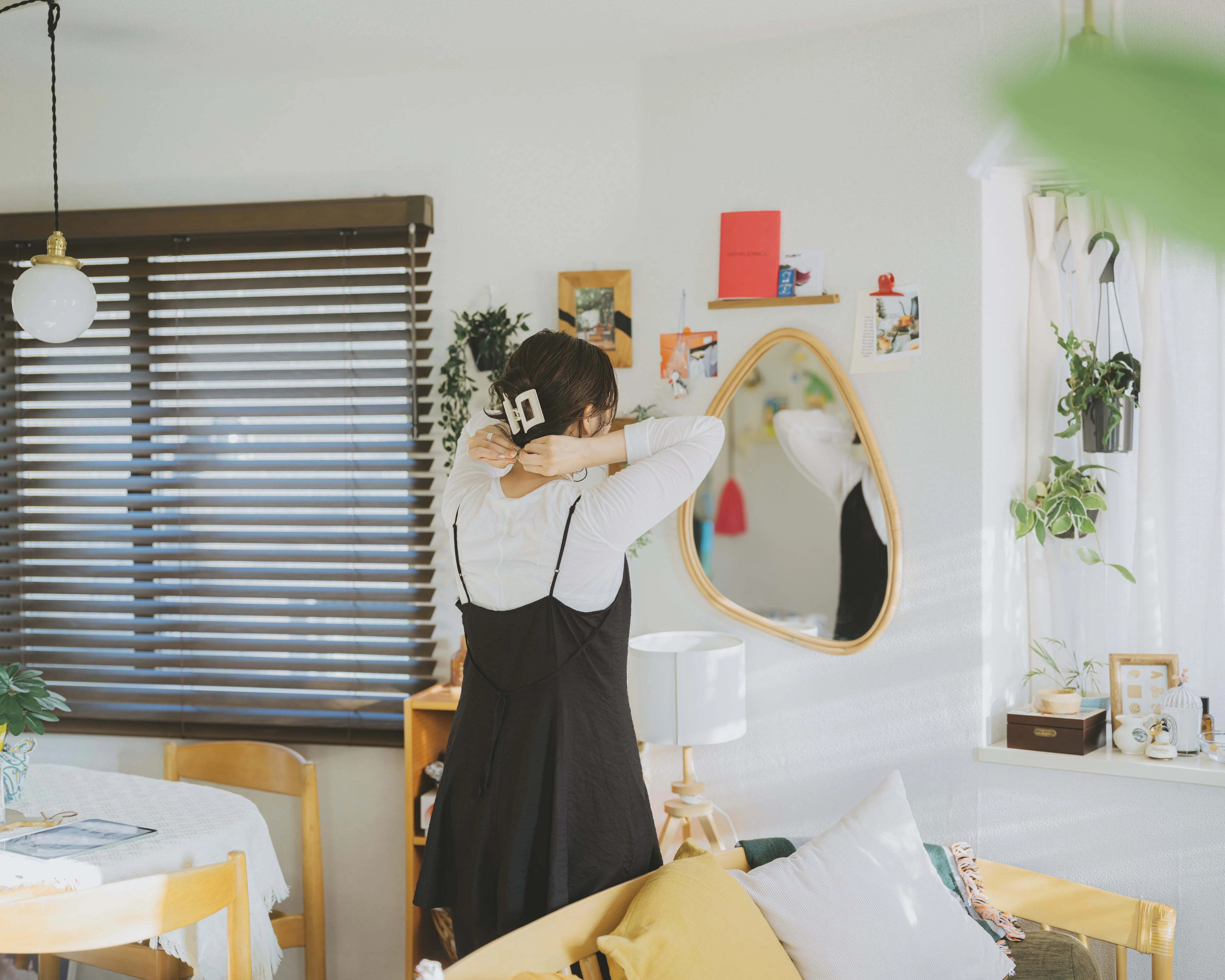 身支度にも、暮らしにも欠かせないミラー｜住まいと暮らし図鑑 byつぼとる