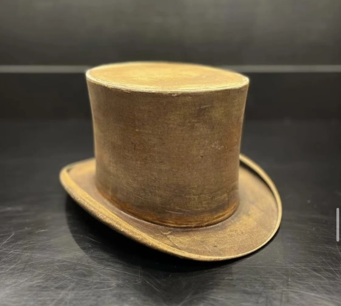 シルクハットの始まり / The First Silk Top Hat ”|emera シルクハットの始まり / The First Silk Top Hat ”|emera