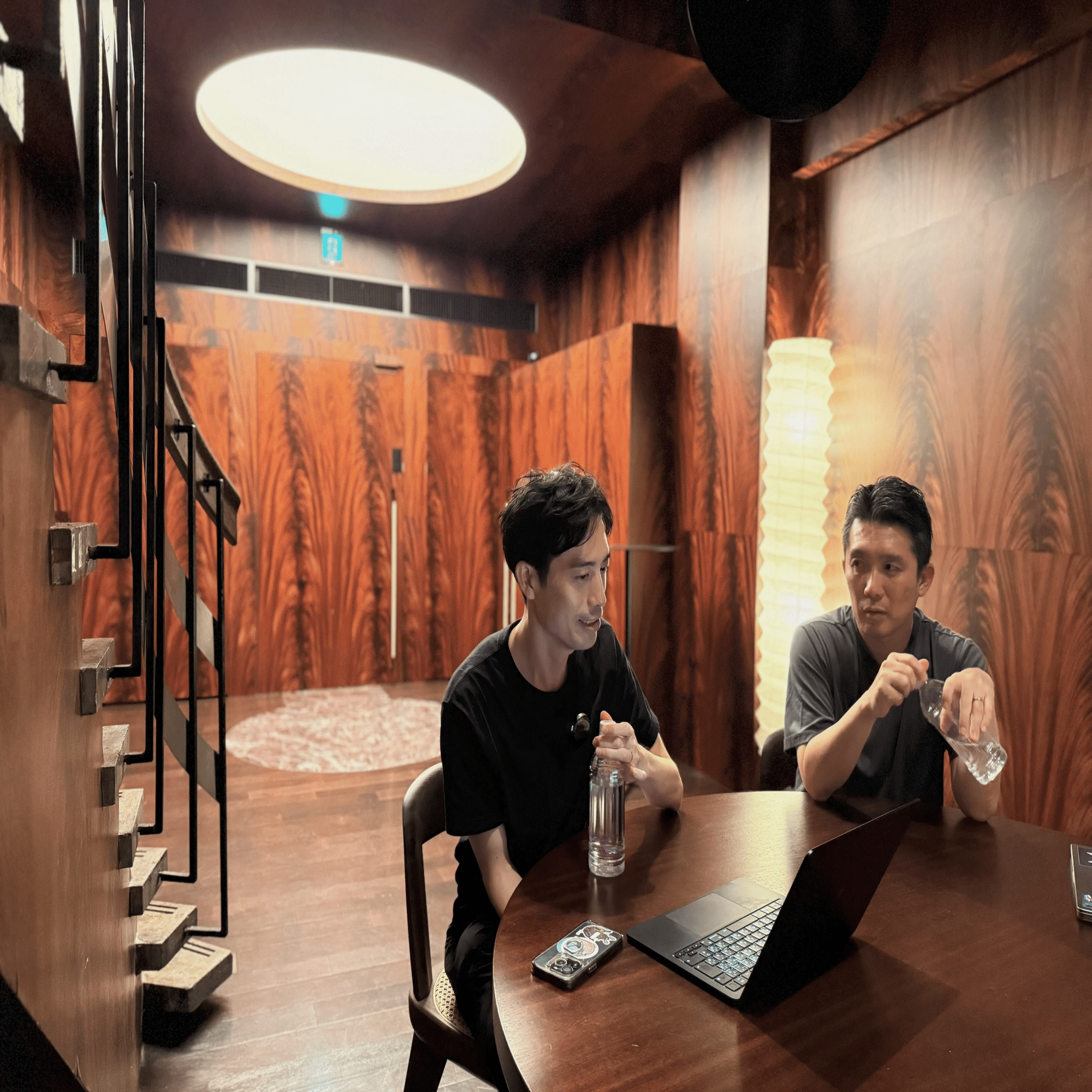 NOT A HOTEL×アビスパ福岡【DAO責任者特別対談】｜“別荘の民主化”と“市民クラブの革新”が交差するWeb3の次章｜アビスパDAO