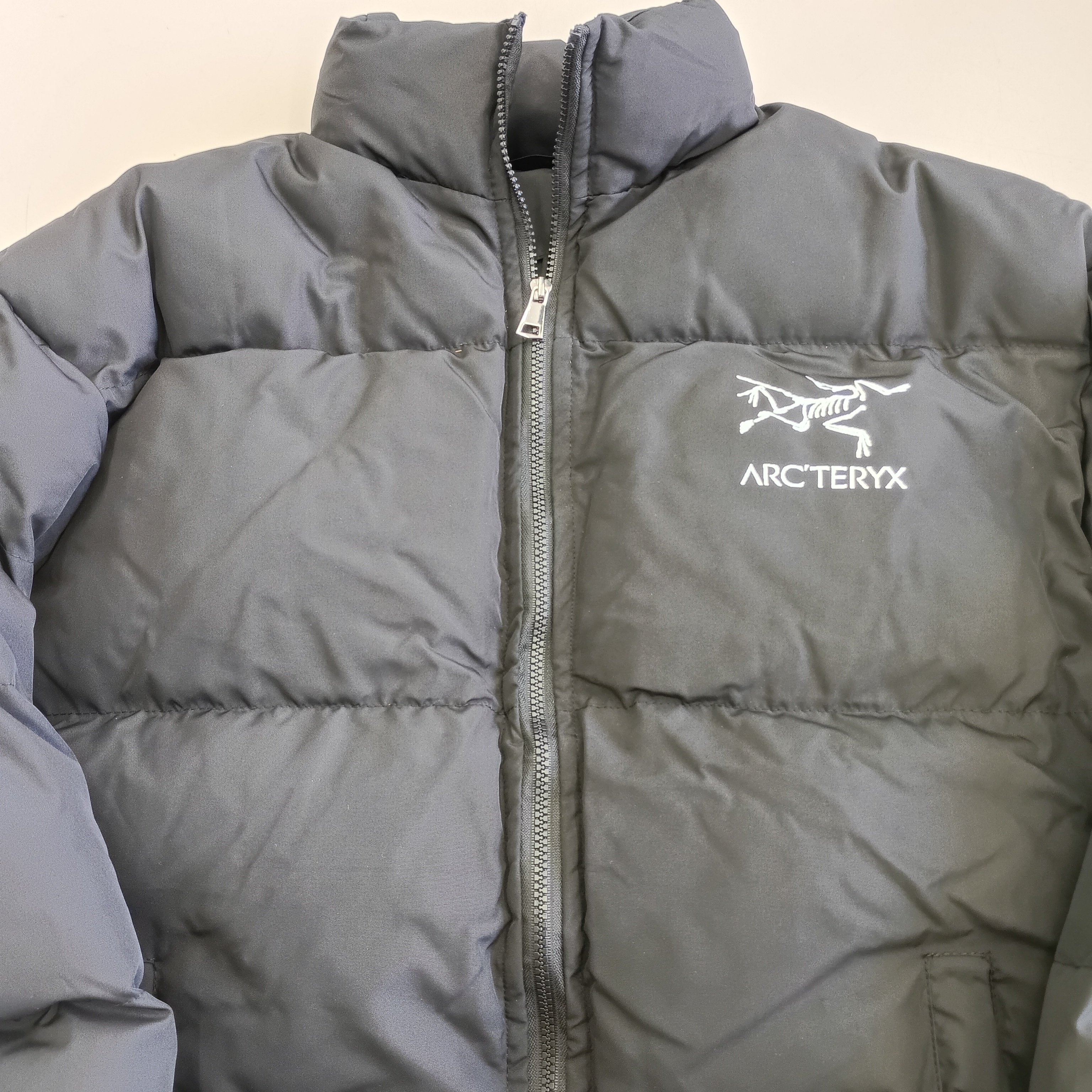 タグ、ジッパー、刺繍…細部で差が出る“基準外”ARC'TERYX｜渋原@古着売る人