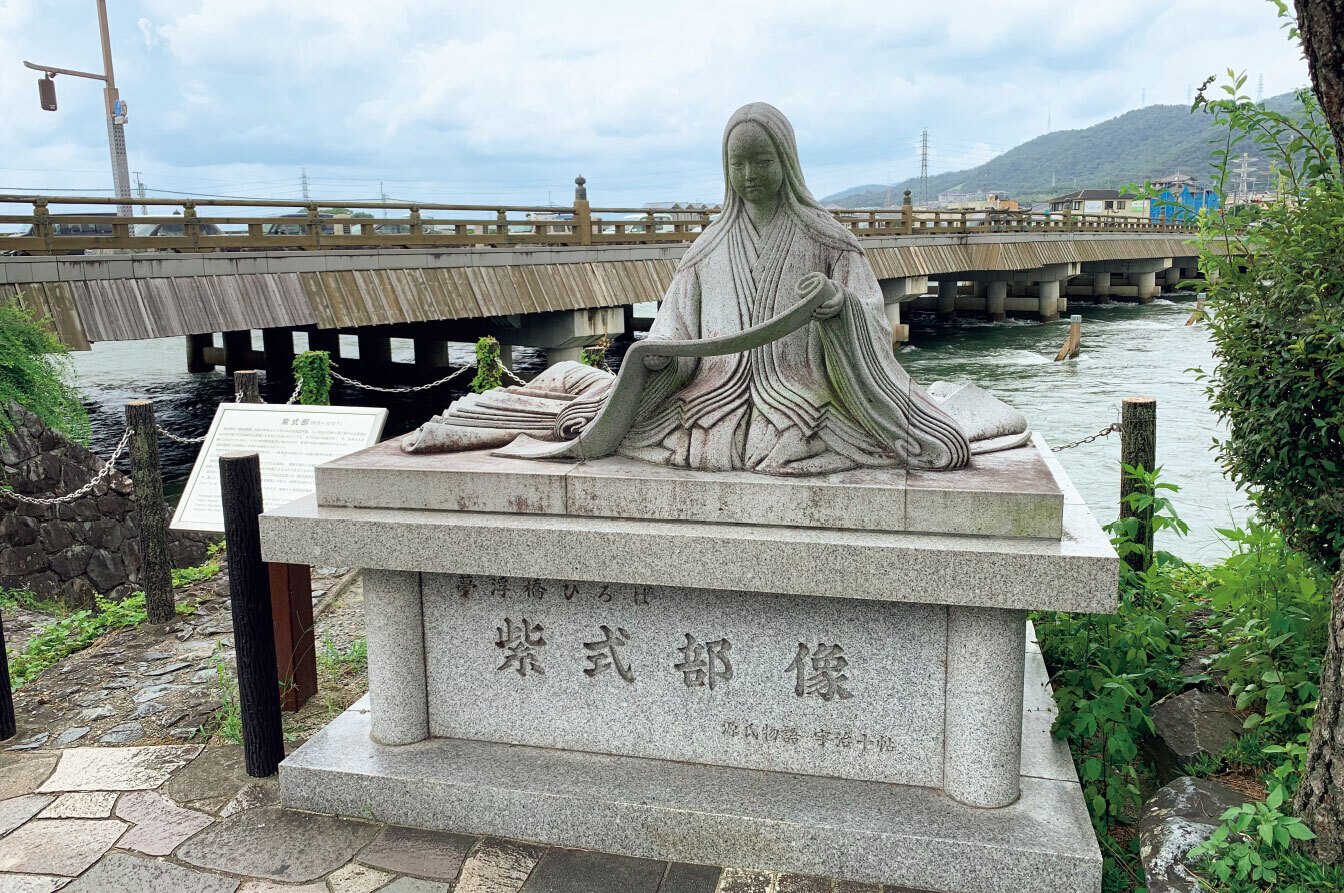 歎異抄の旅（22）なぜ、宇治の平等院に扇形の芝があるのか